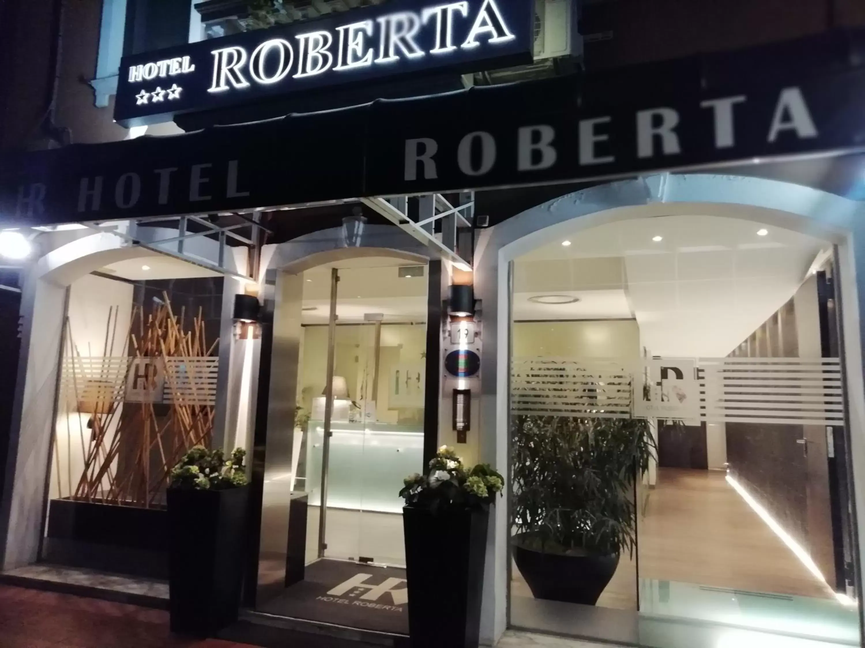 Facade/entrance in Hotel Roberta
