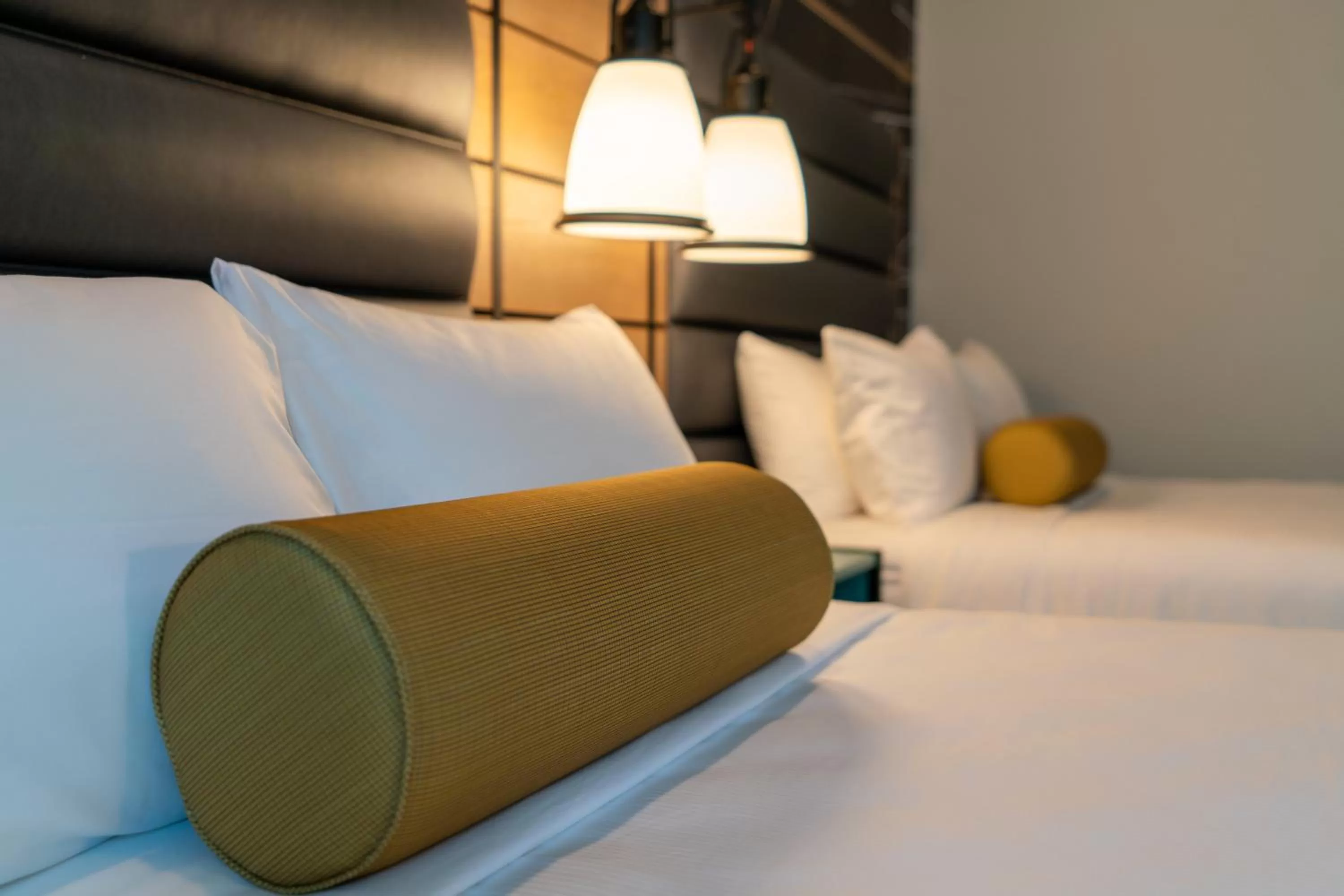 Photo of the whole room, Bed in Hotel Indigo Tallahassee - Collegetown by IHG