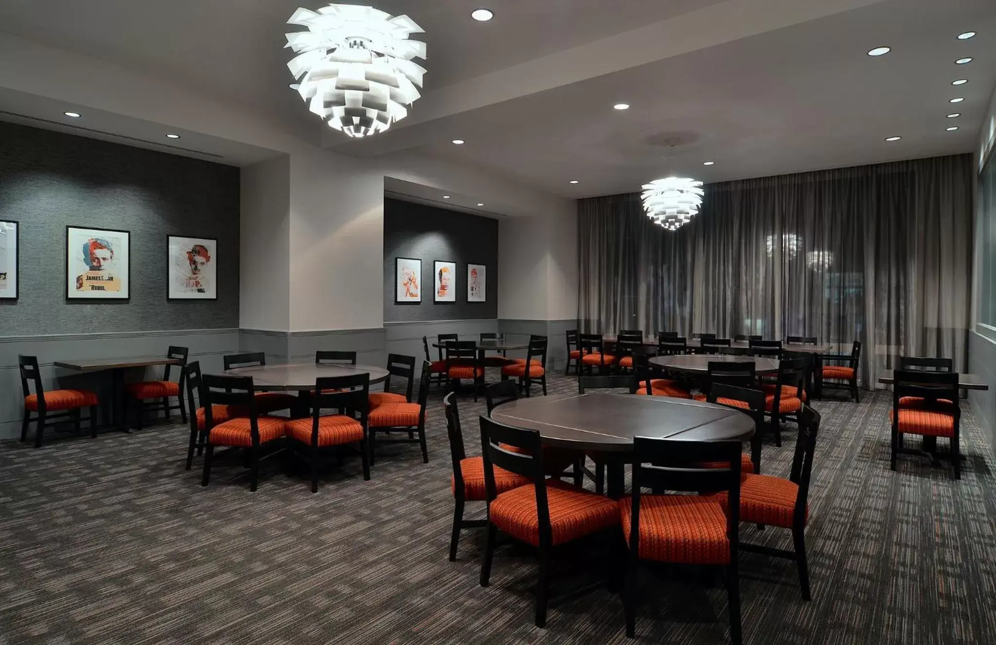 Restaurant/places to eat in Loews Hollywood Hotel Restaurant/places to eat in Loews Hollywood Hotel