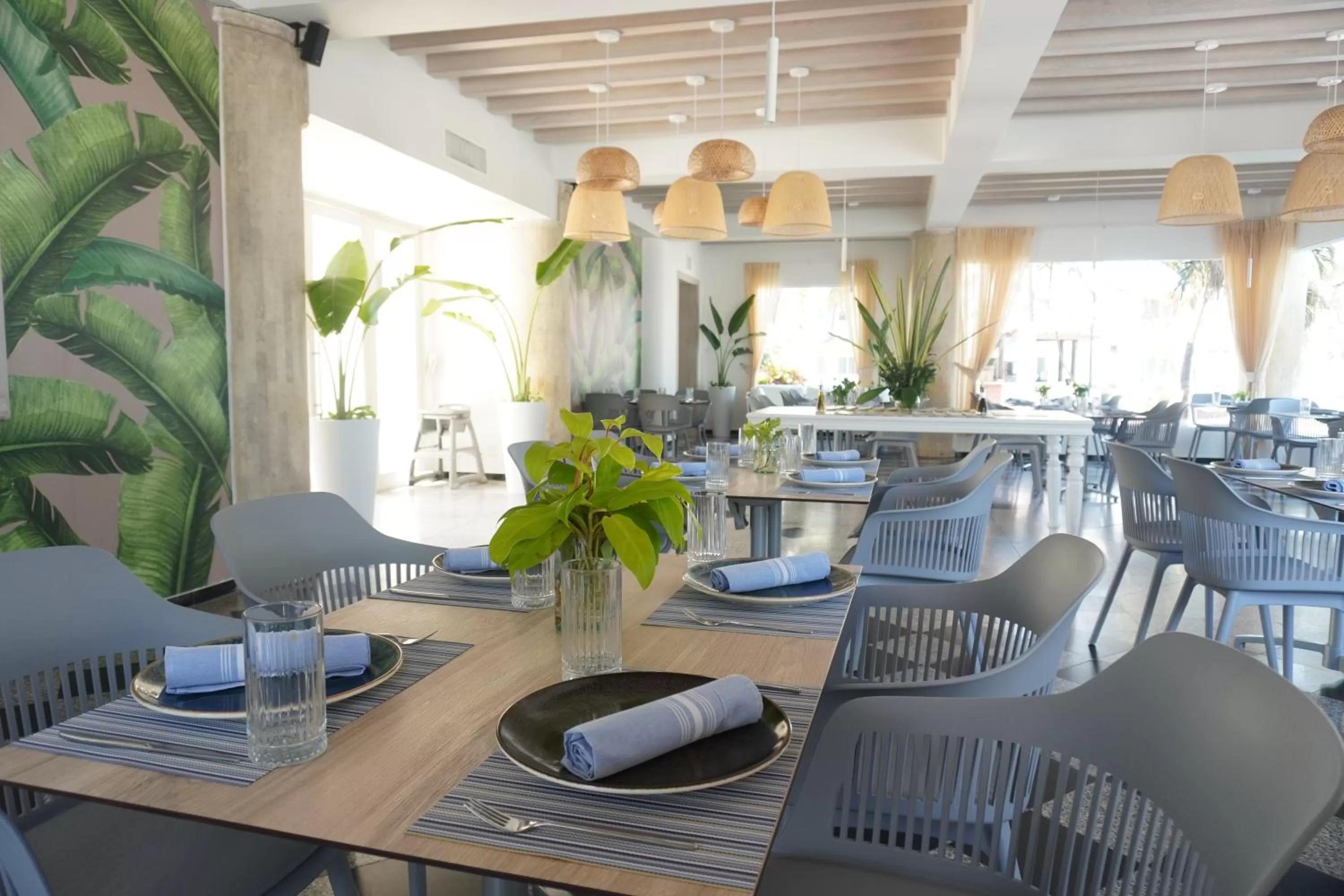 Restaurant/places to eat in Hotel Las Americas Casa de Playa