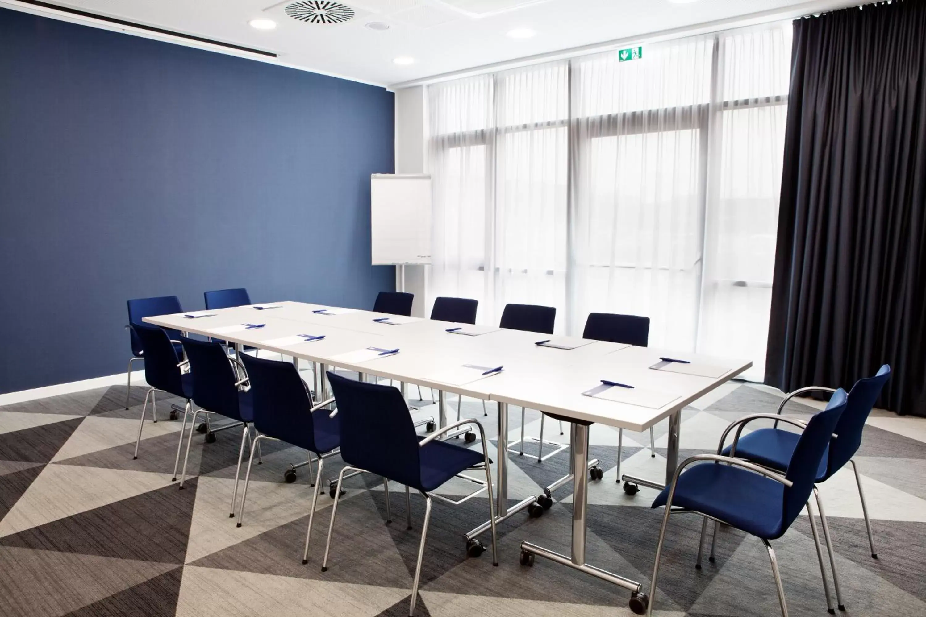 Meeting/conference room in Holiday Inn Express - Offenburg, an IHG Hotel