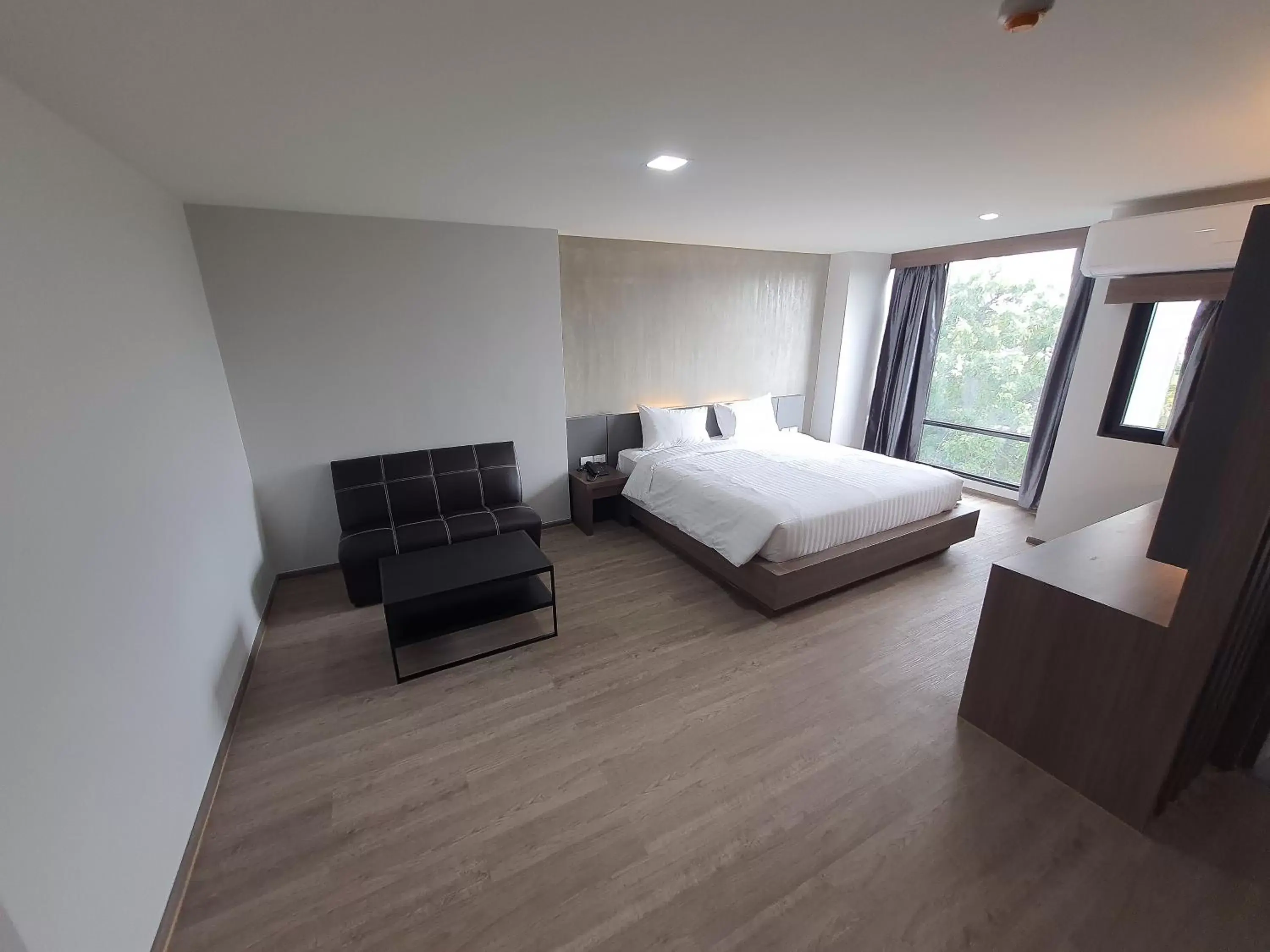 Photo of the whole room in โรงแรมดับเบิ้ลดี ปากเกร็ด Double D hotel Photo of the whole room in โรงแรมดับเบิ้ลดี ปากเกร็ด Double D hotel