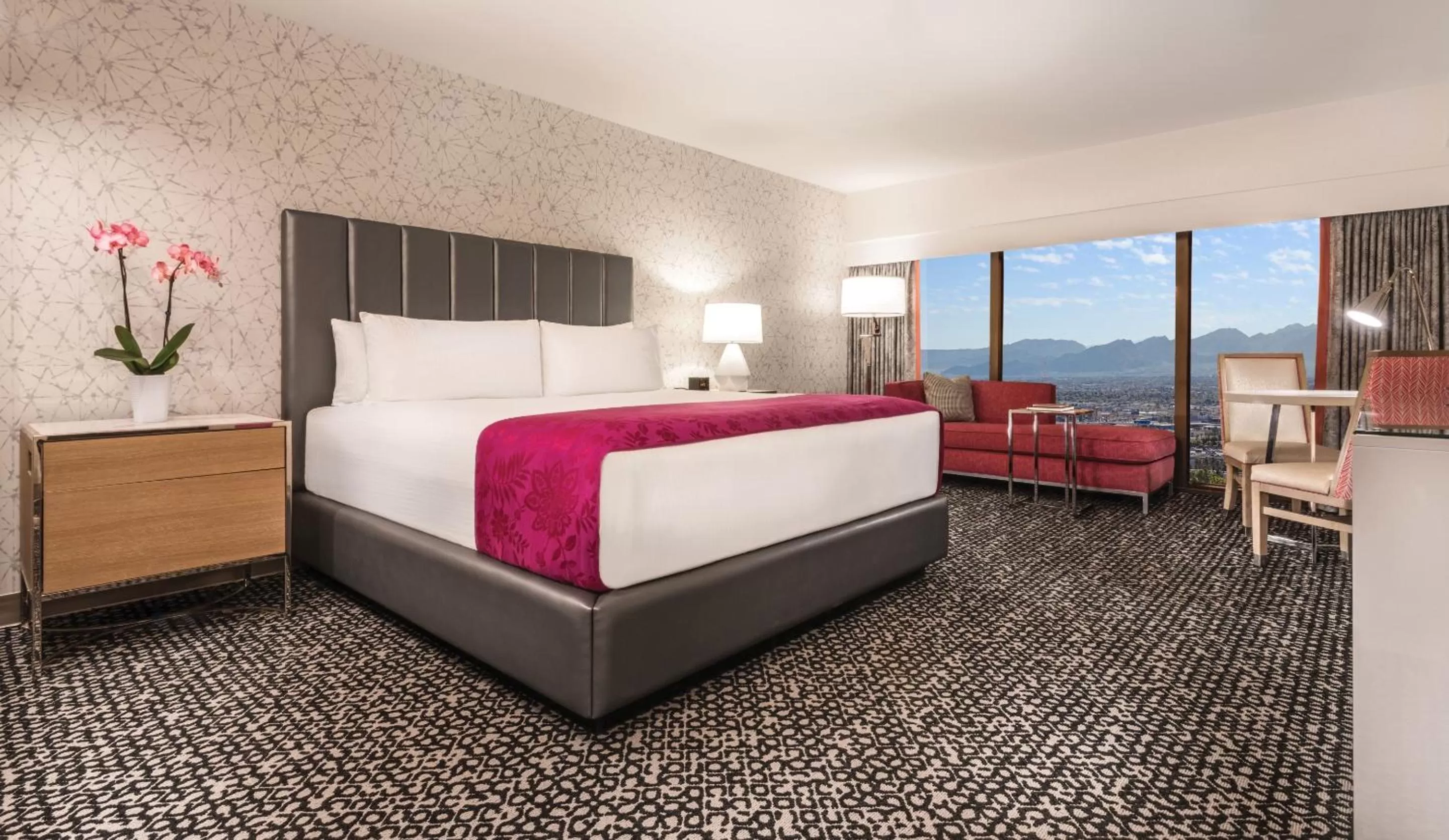 Bedroom, Bed in Flamingo Las Vegas Hotel & Casino