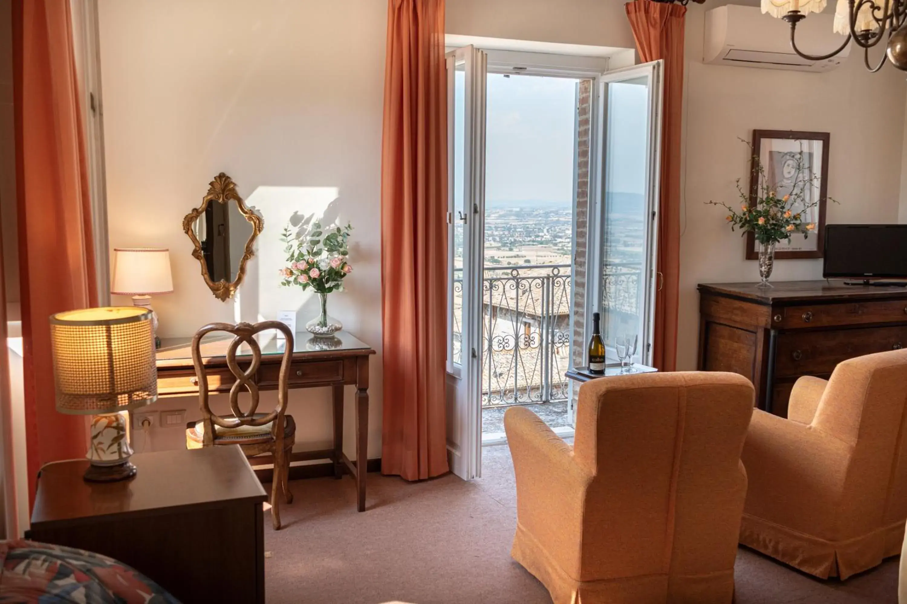 View (from property/room), Seating Area in Hotel Umbra