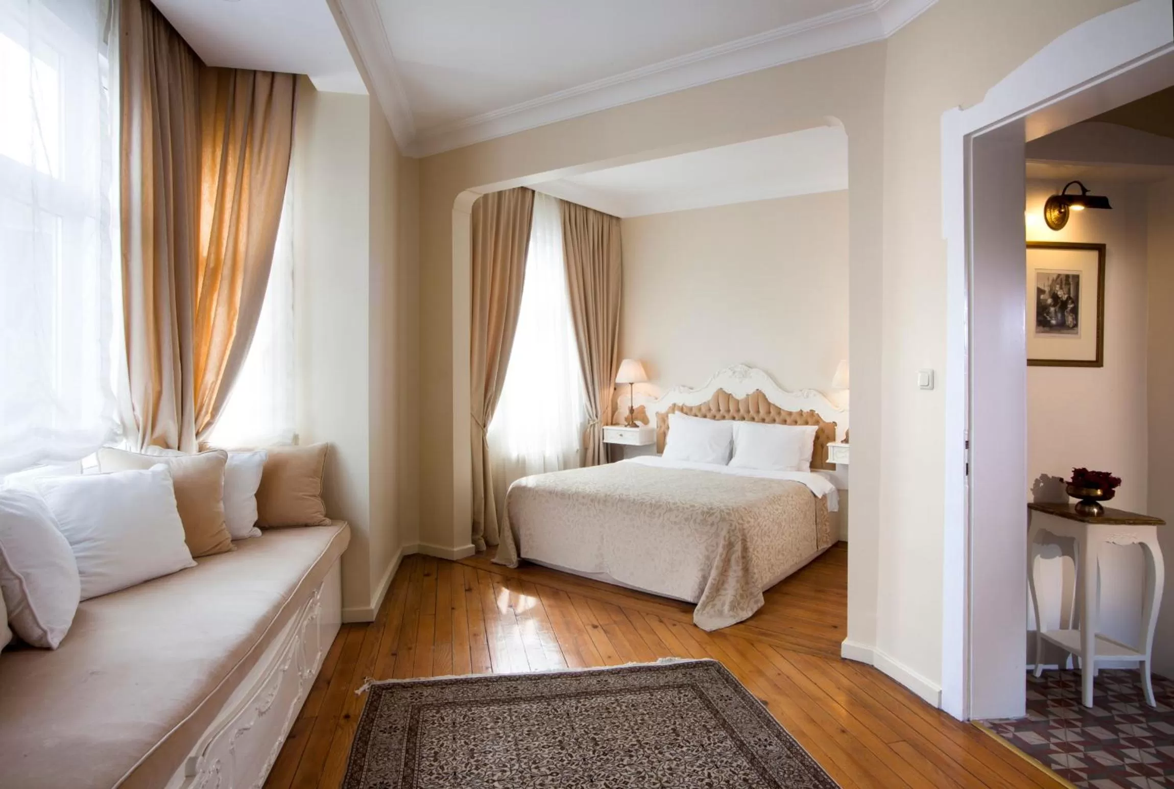 Bedroom, Bed in Hotel Sari Konak