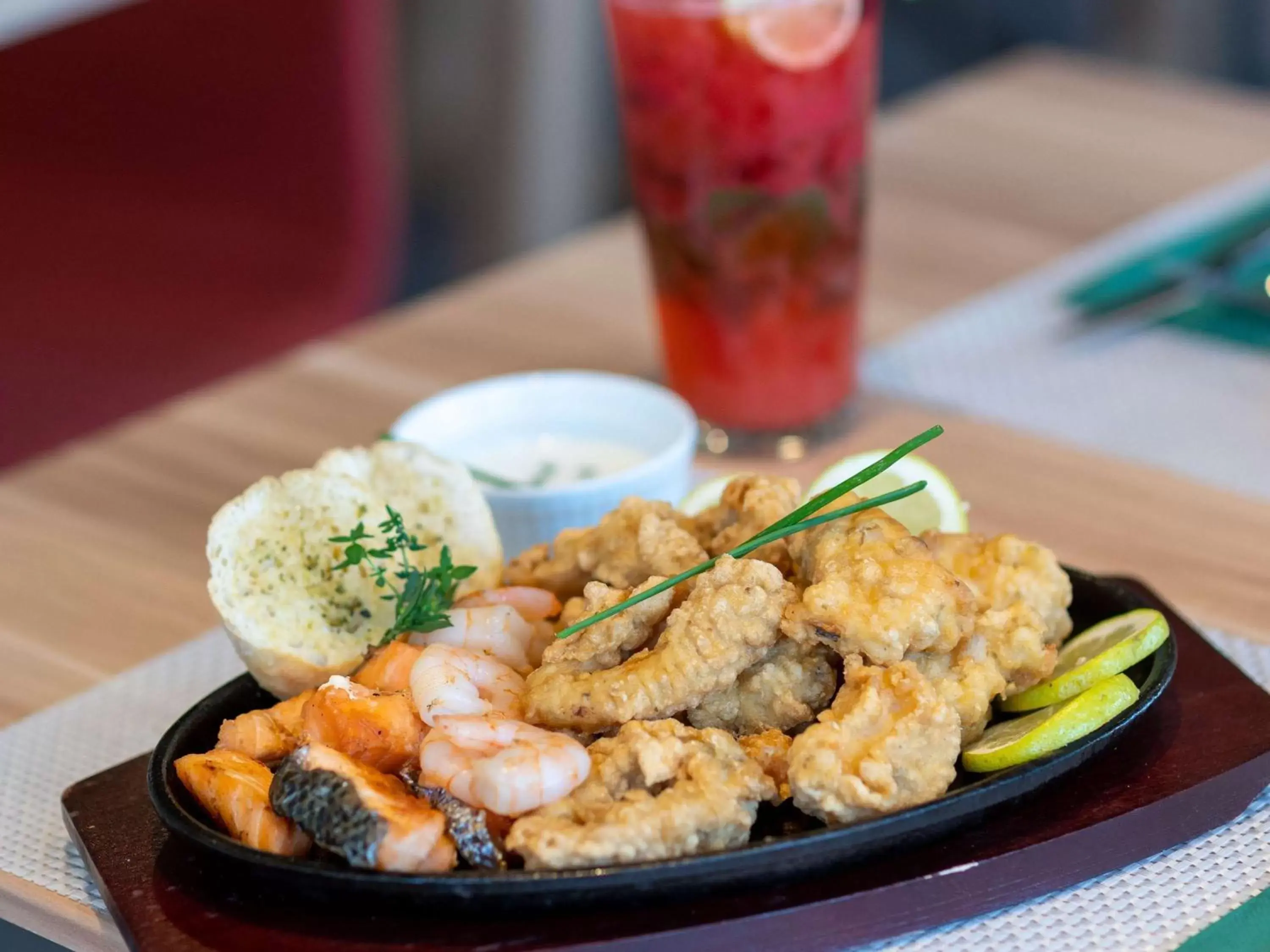 Restaurant/places to eat in ibis Concepcion Restaurant/places to eat in ibis Concepcion