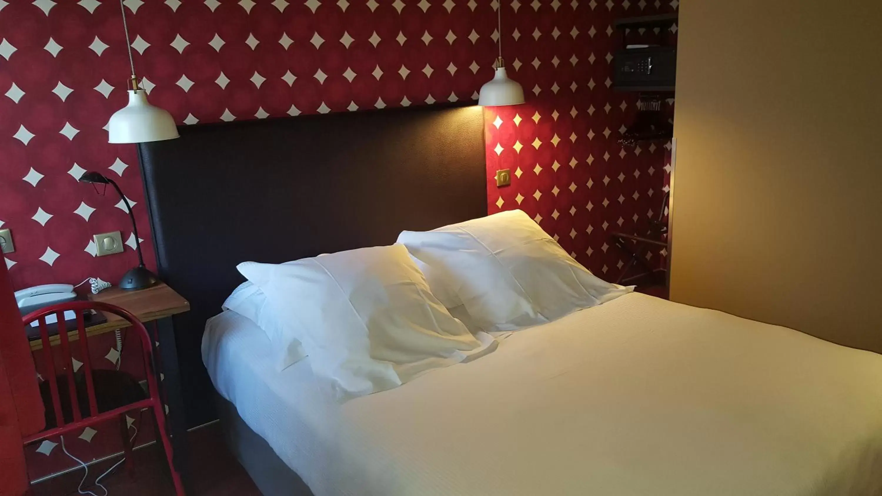 Bed in Best Western Citadelle