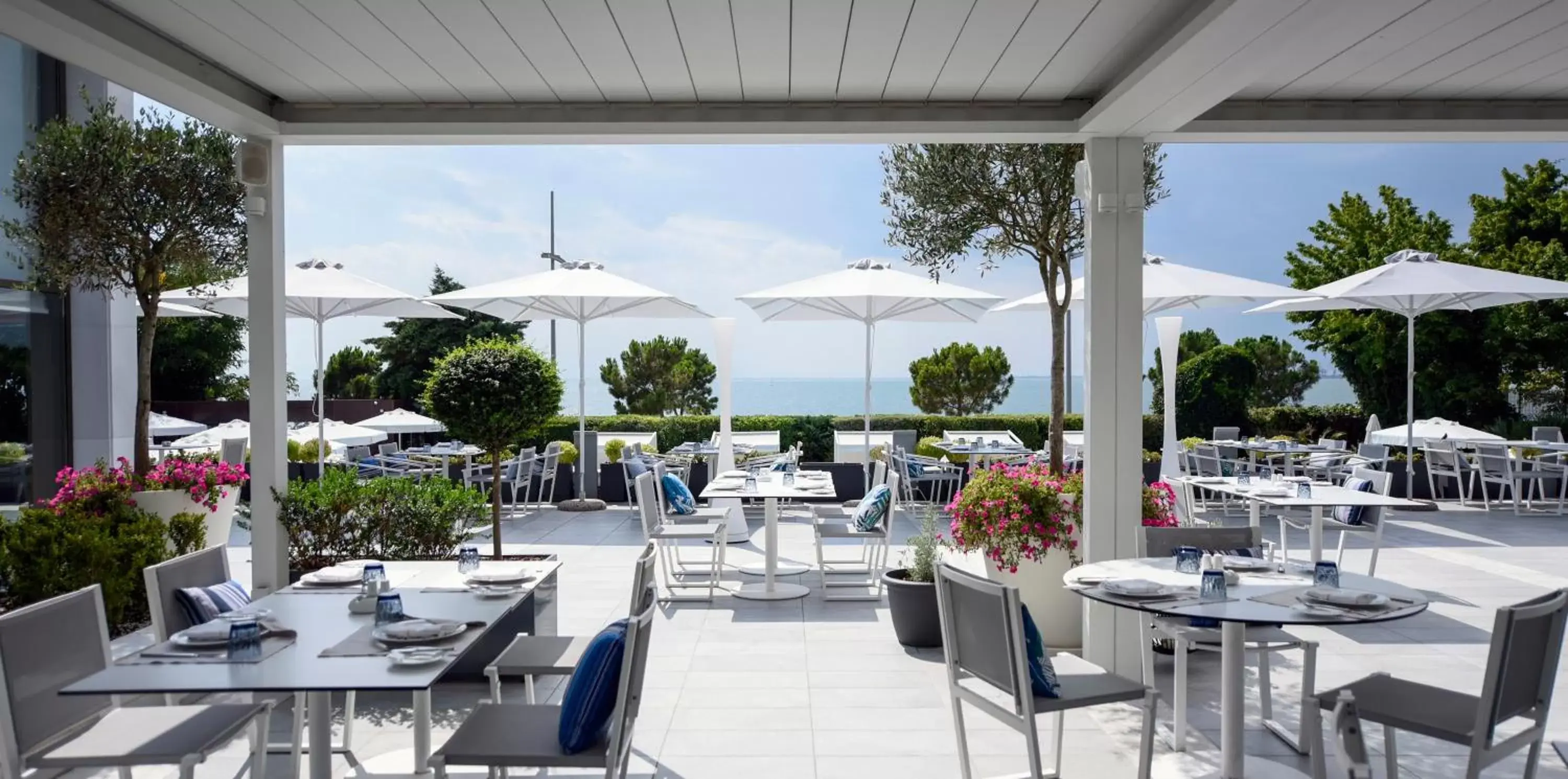 Restaurant/places to eat in Makedonia Palace Restaurant/places to eat in Makedonia Palace