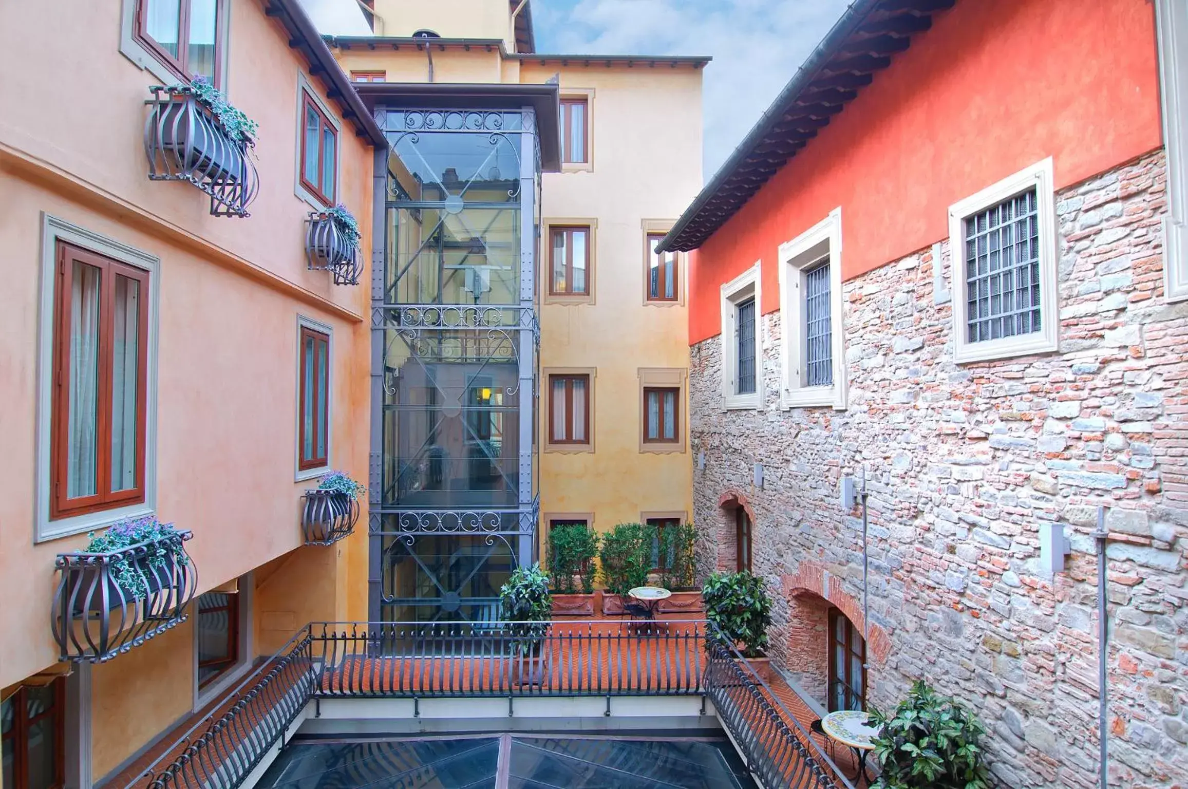 Balcony/Terrace in Hotel Alba Palace