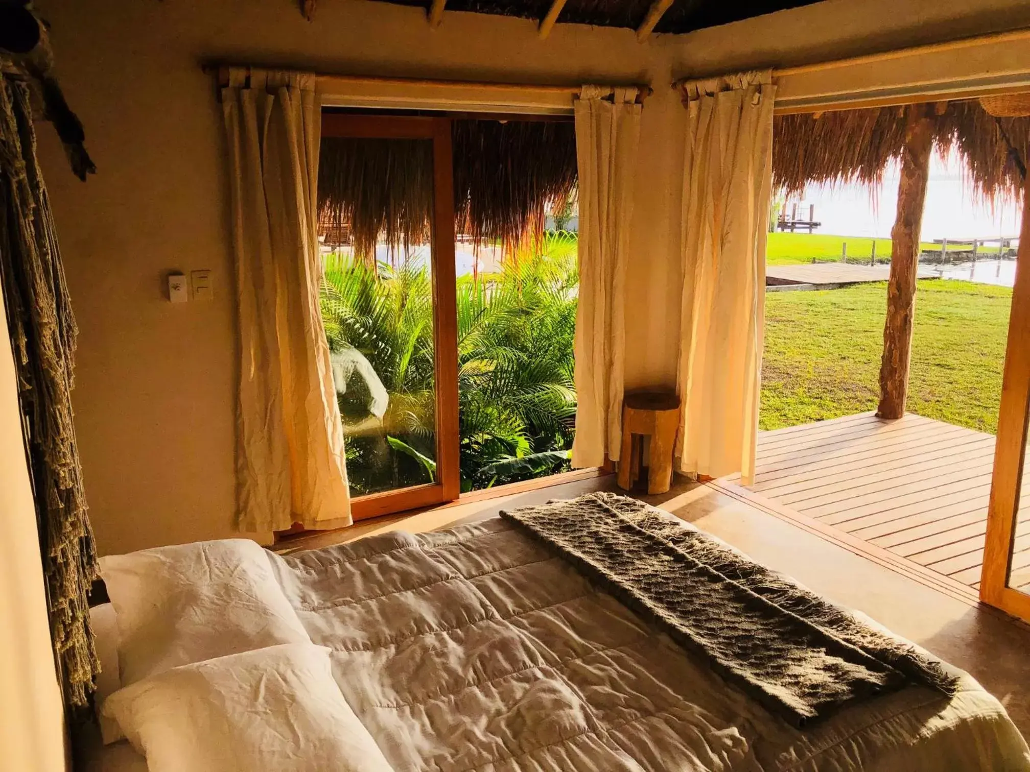 Decorative detail, Bed in Hotel CasaBakal - A pie de Laguna - Bacalar