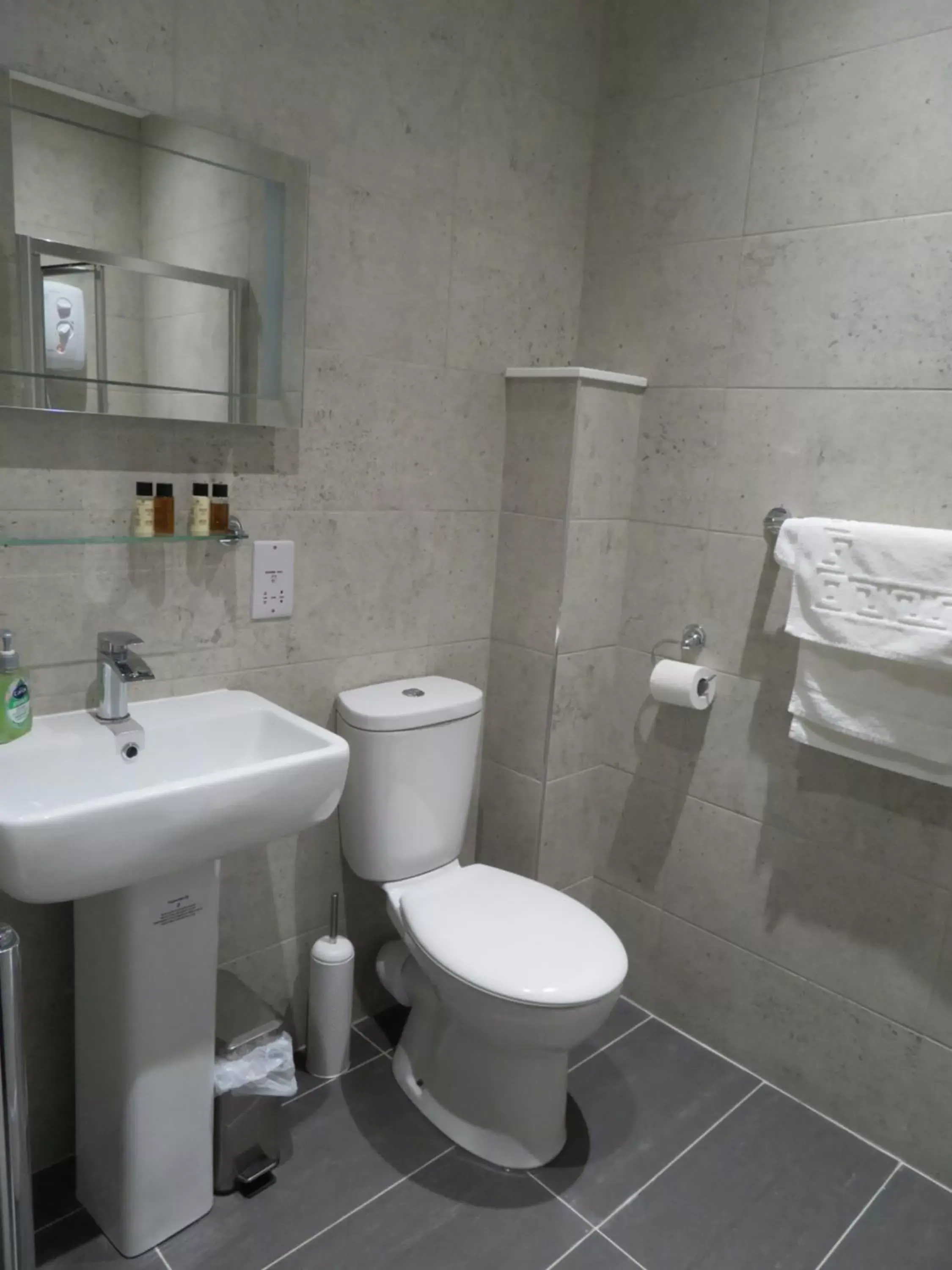 Bathroom in Craigievar Guest House