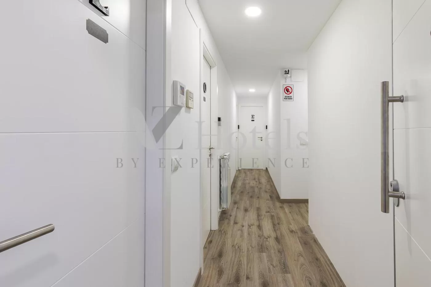 Decorative detail in AYZ Villegas - Auto check-in property