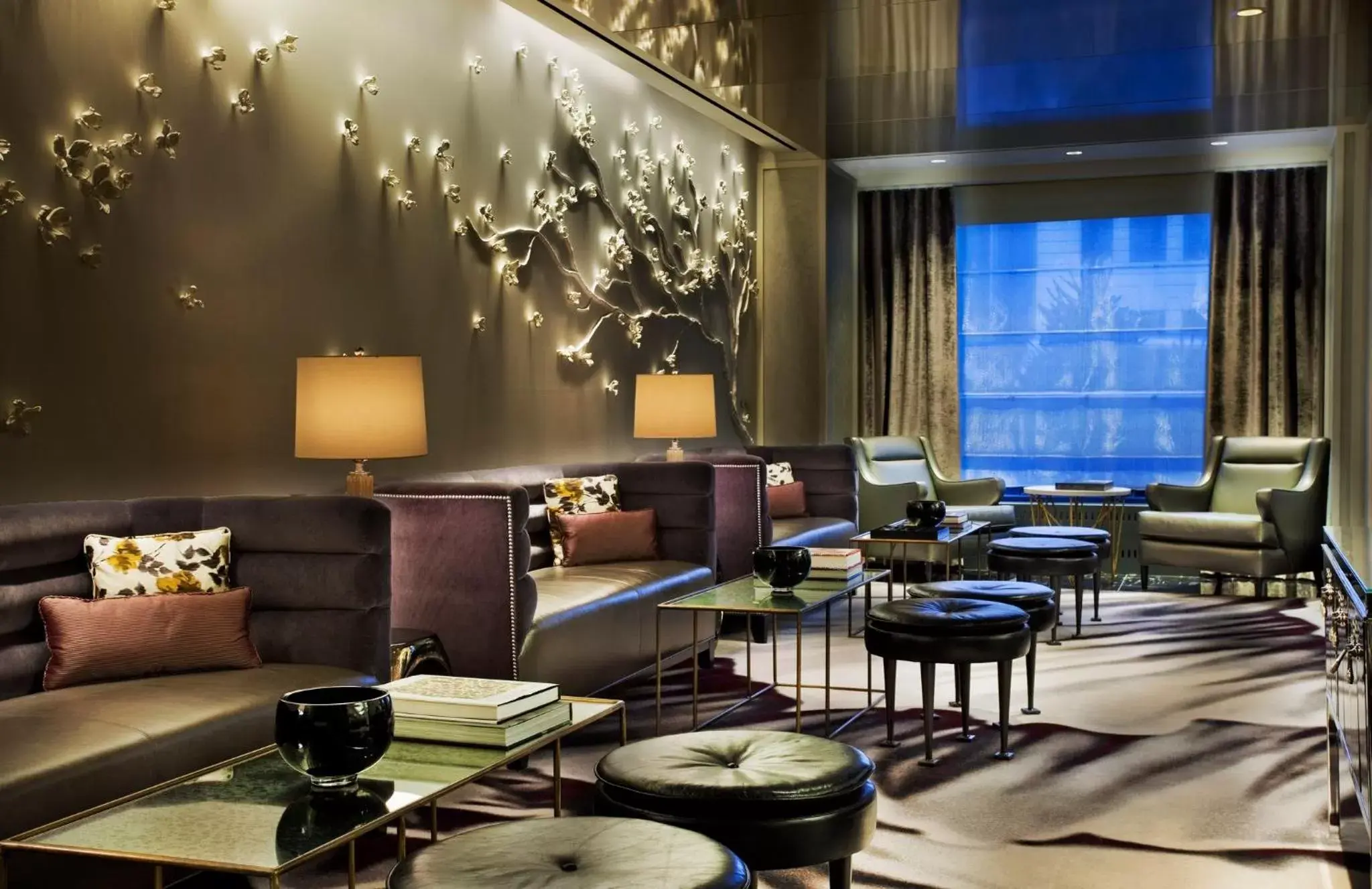 Lobby or reception, Lounge/Bar in Loews Regency New York Hotel