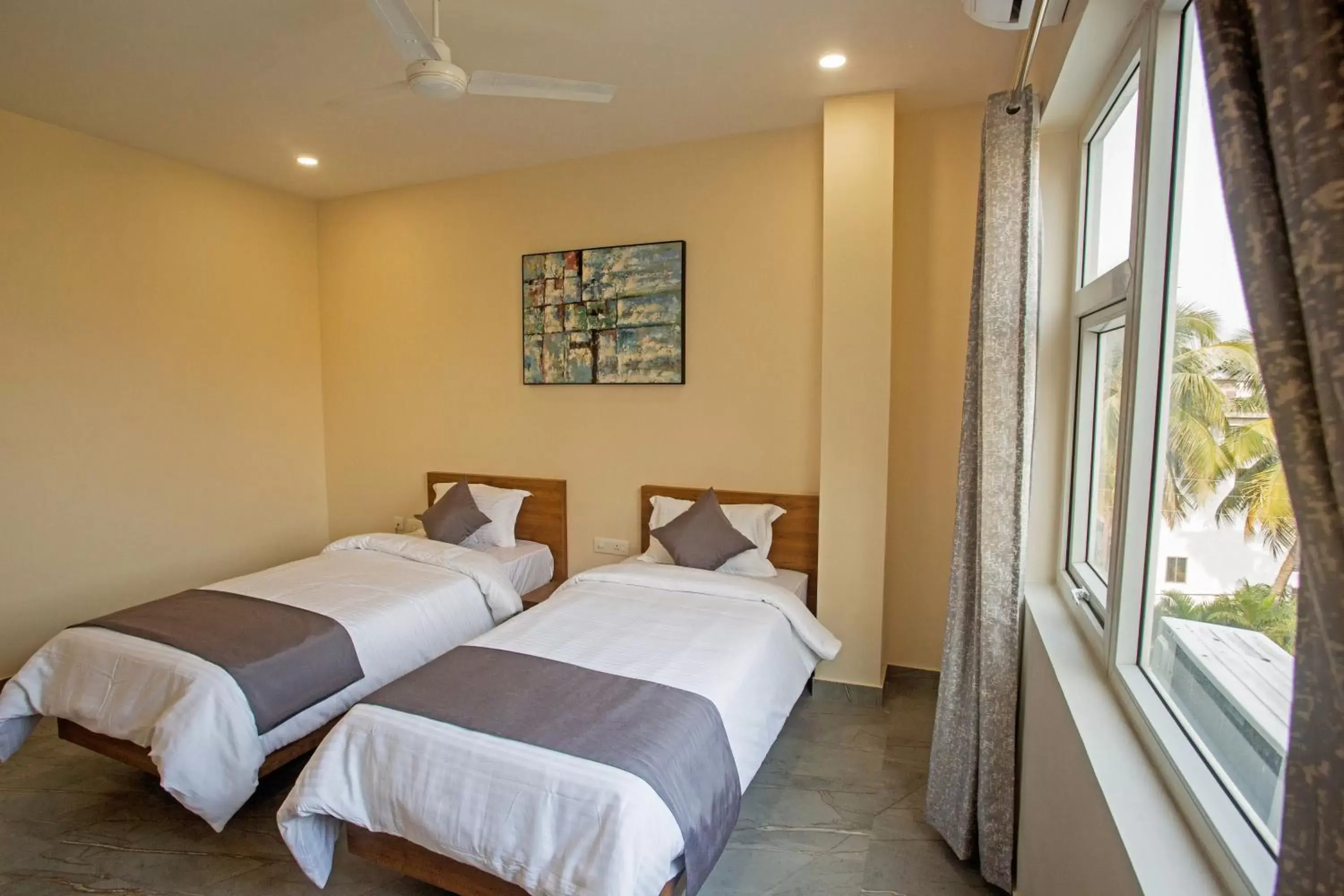 Deluxe Twin Room - single occupancy in Grey House Inn Deluxe Twin Room - single occupancy in Grey House Inn