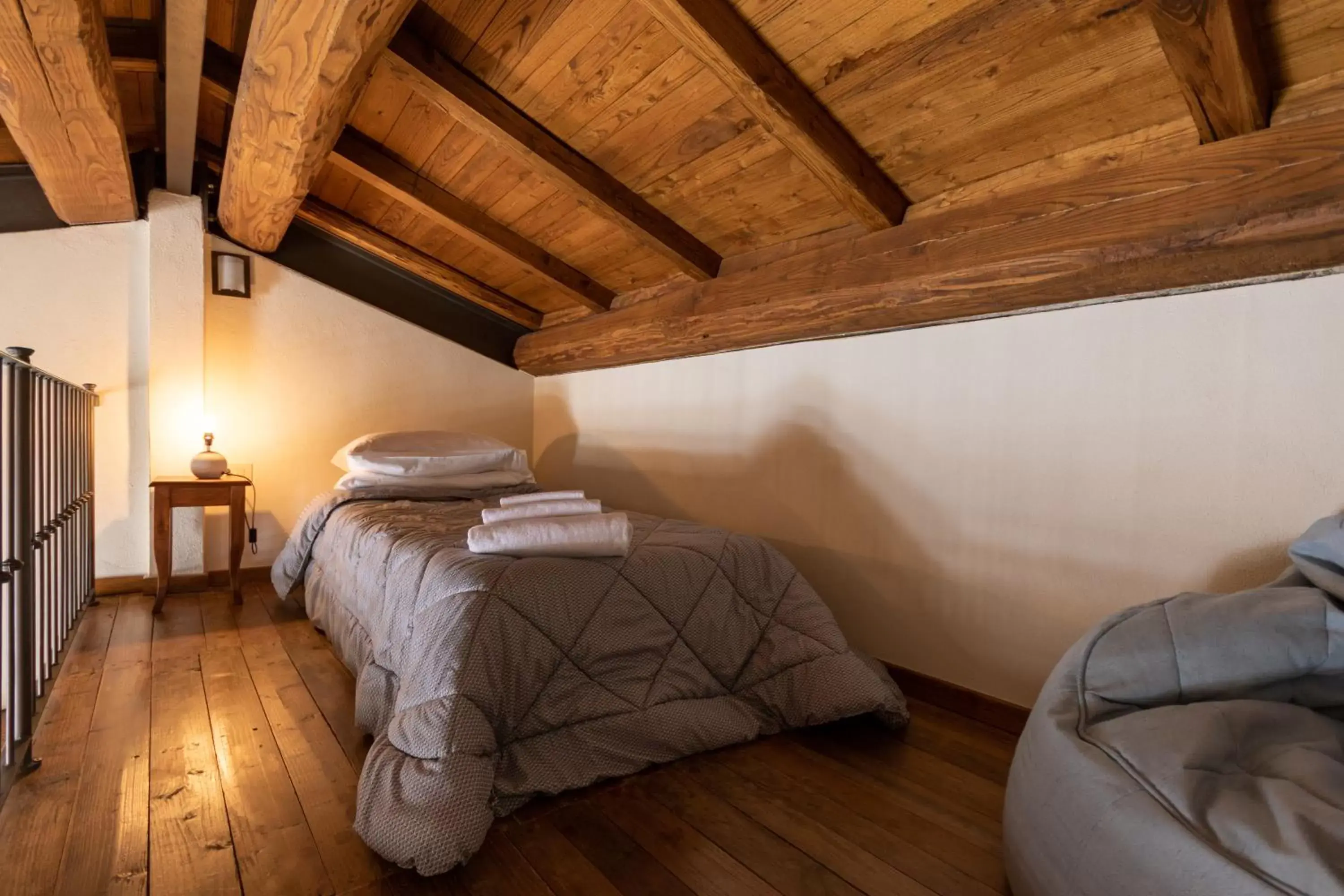 Photo of the whole room, Bed in Borgotufi Albergo Diffuso