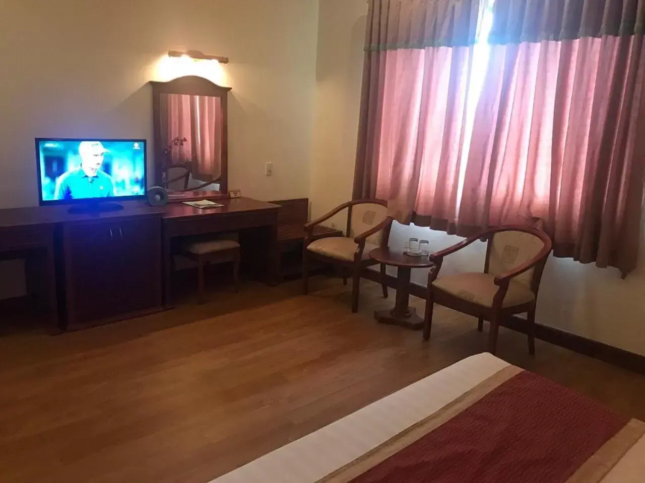 Luxury Double Room in Hoang Yen Hotel Luxury Double Room in Hoang Yen Hotel