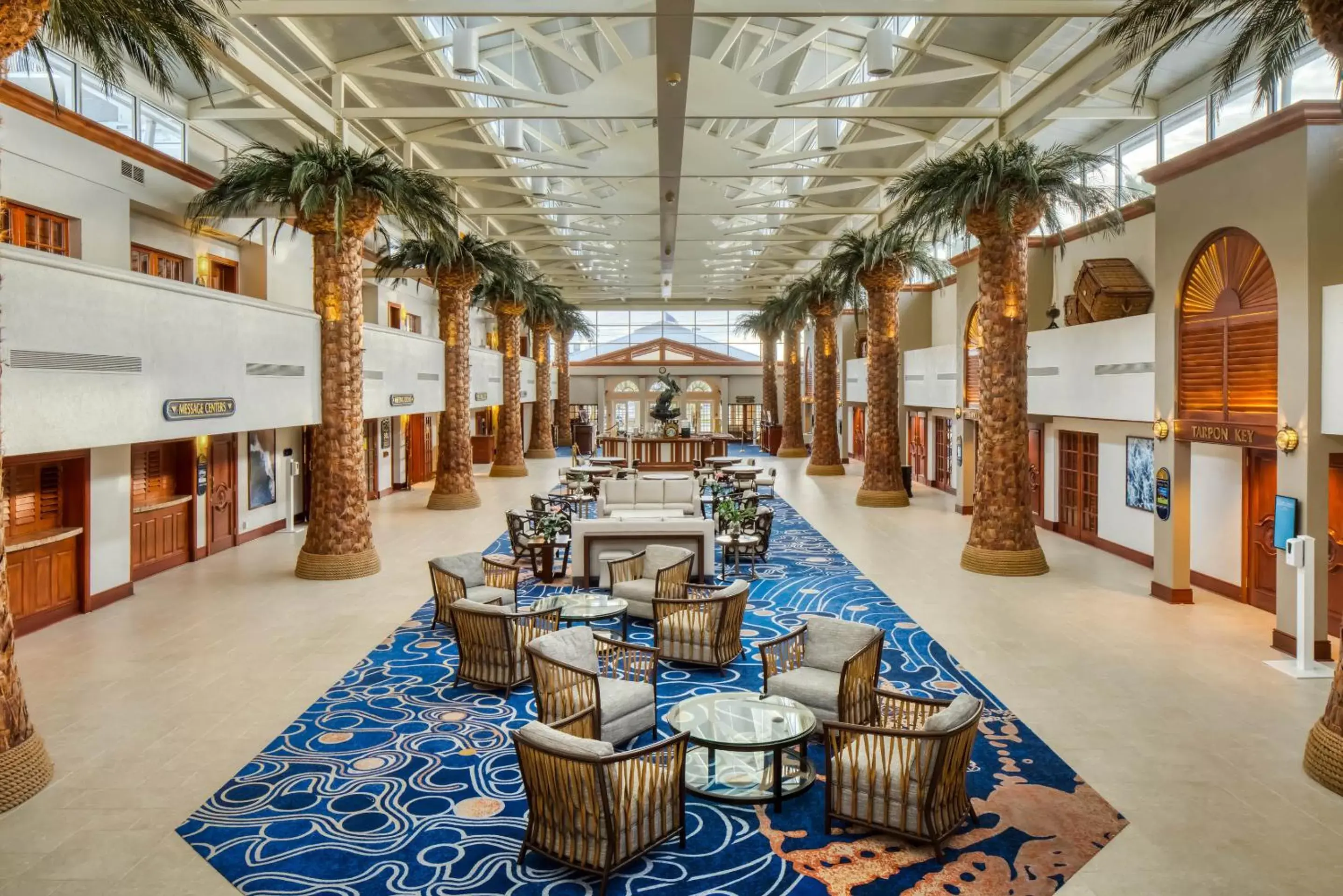 Lobby or reception, Restaurant/Places to Eat in TradeWinds Island Grand