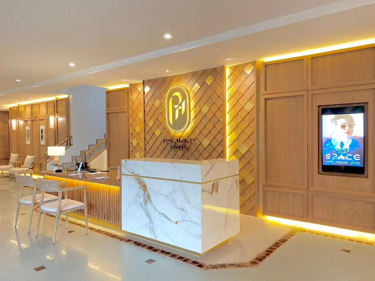 Lobby or reception in President Hotel Udonthani