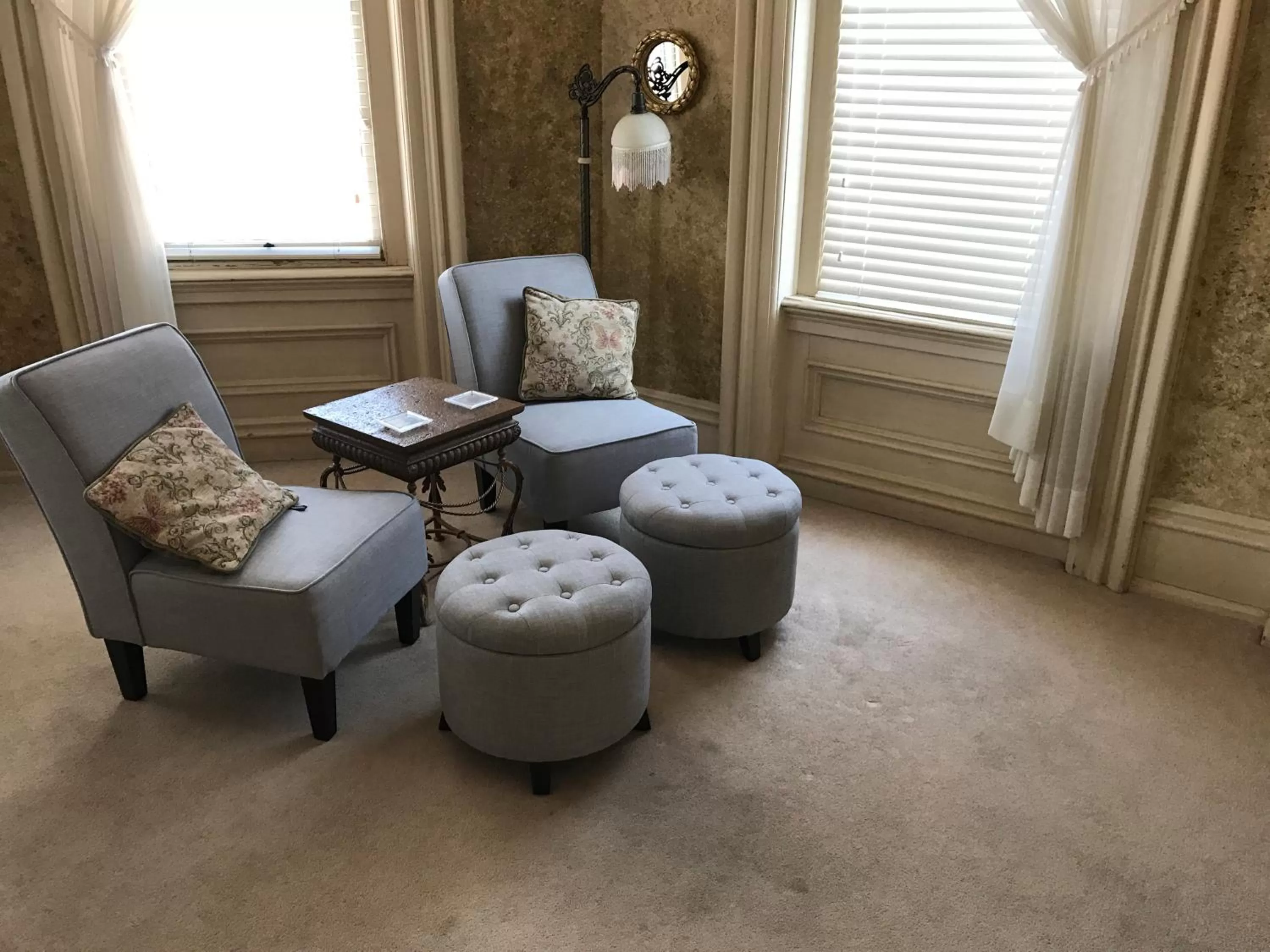 Decorative detail in Main Street Bed & Breakfast