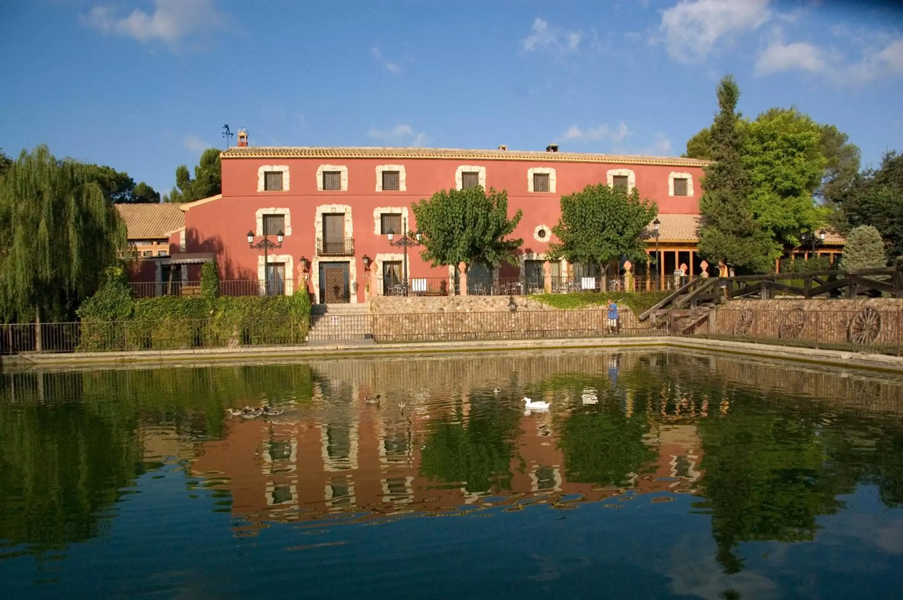 Facade/entrance, Property Building in Hotel Caseta Nova