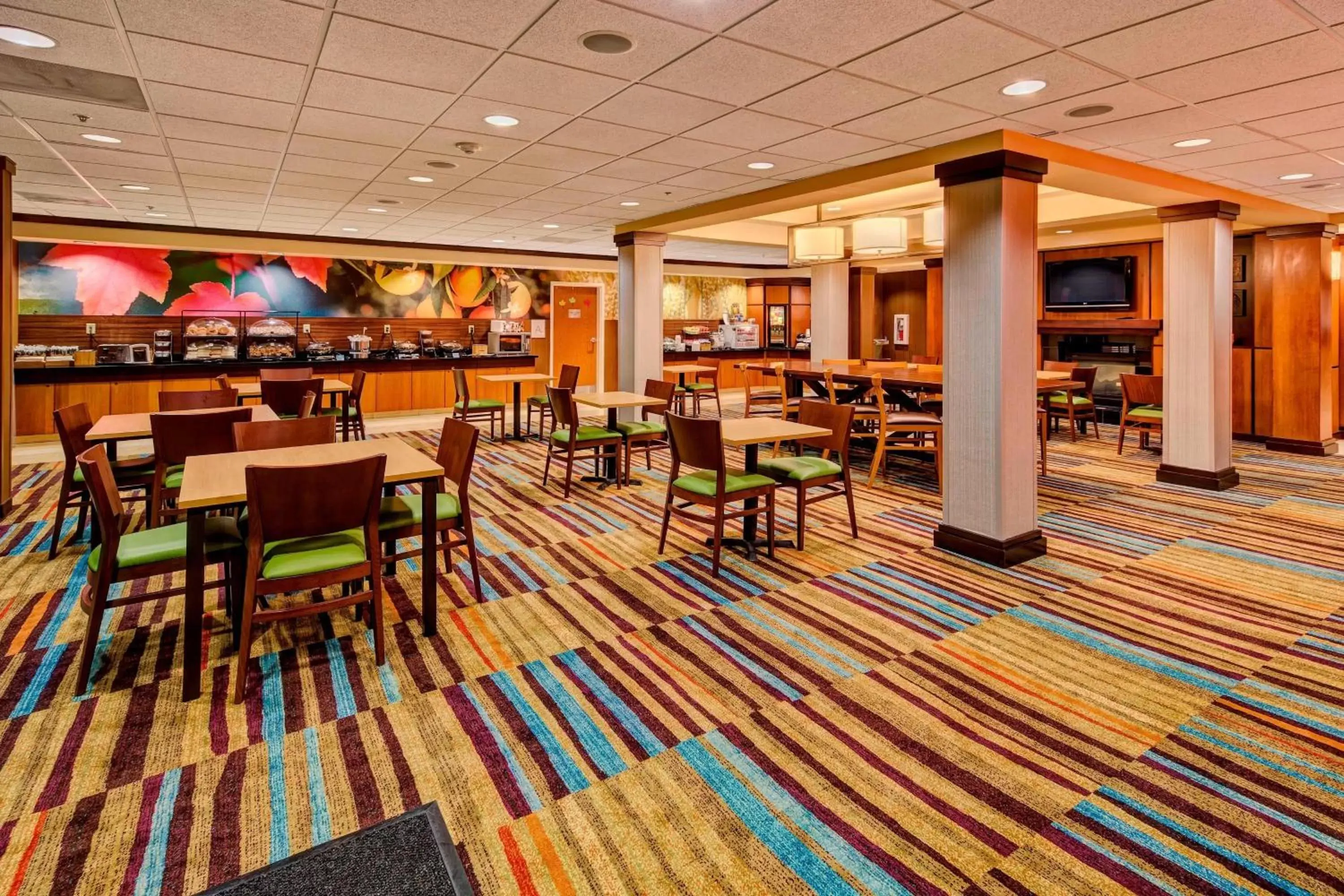 Breakfast, Restaurant/Places to Eat in Fairfield Inn & Suites Memphis Olive Branch