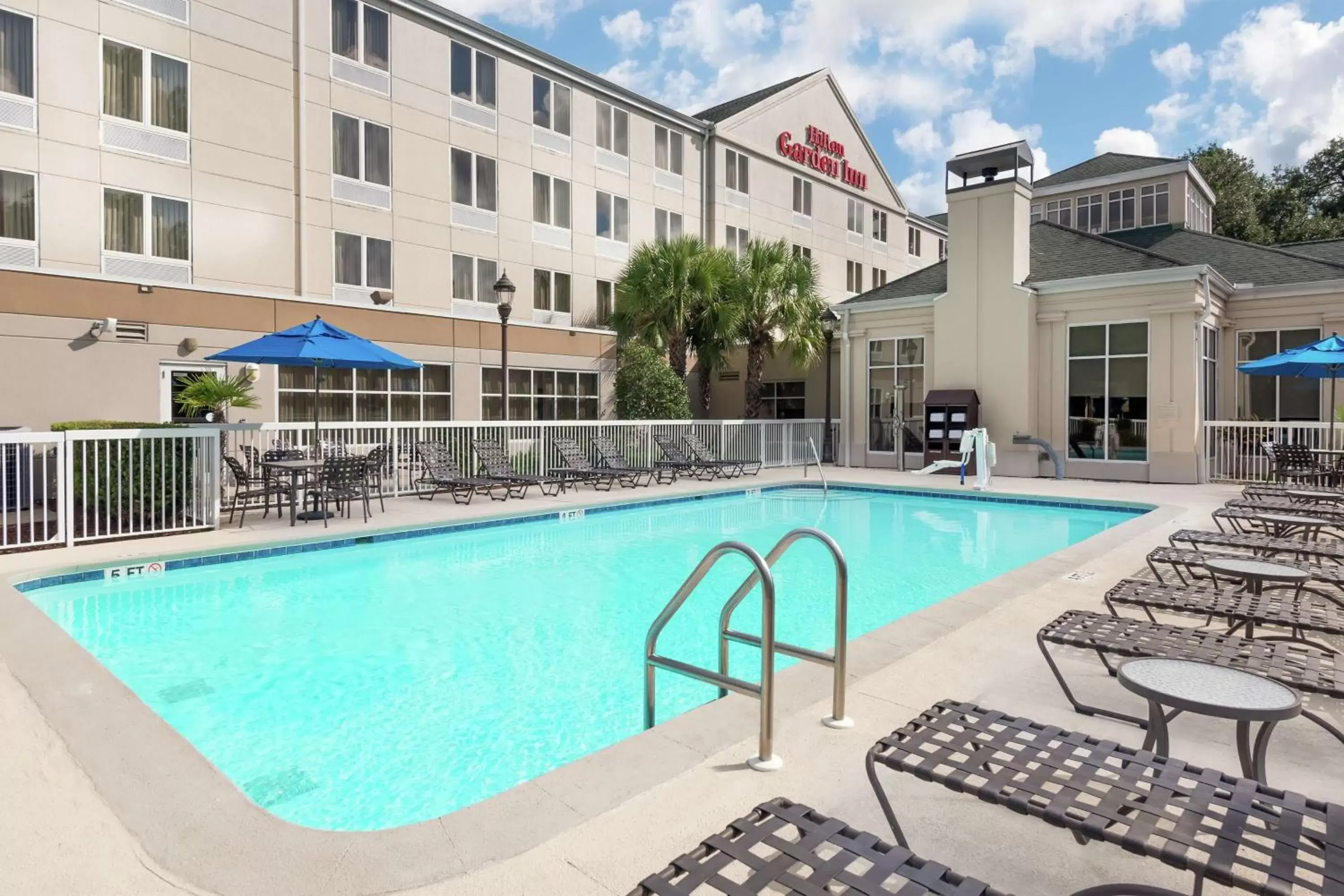 Pool view, Swimming Pool in Hilton Garden Inn Gainesville