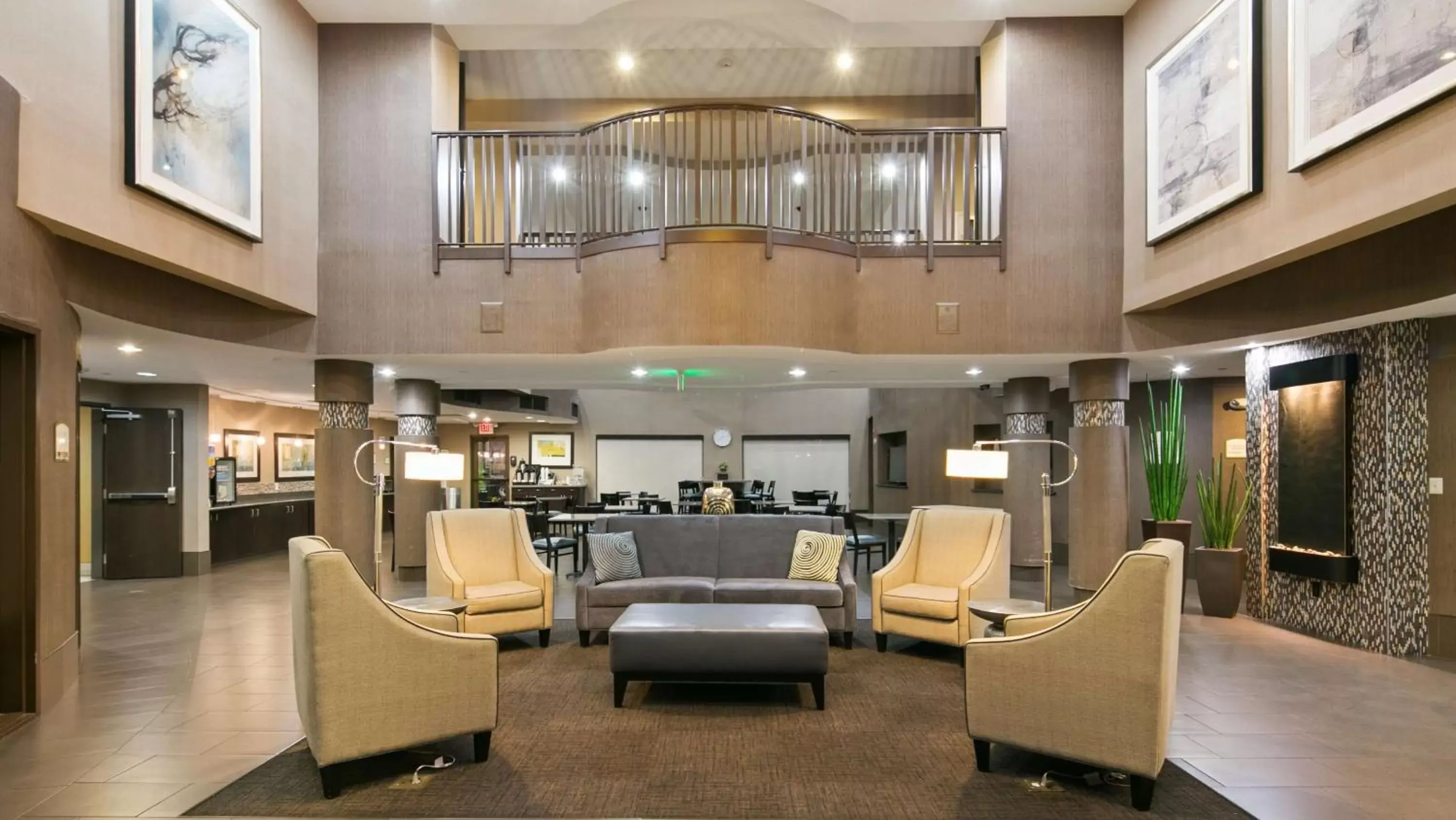 Lobby or reception in Best Western Plus Las Vegas South Henderson