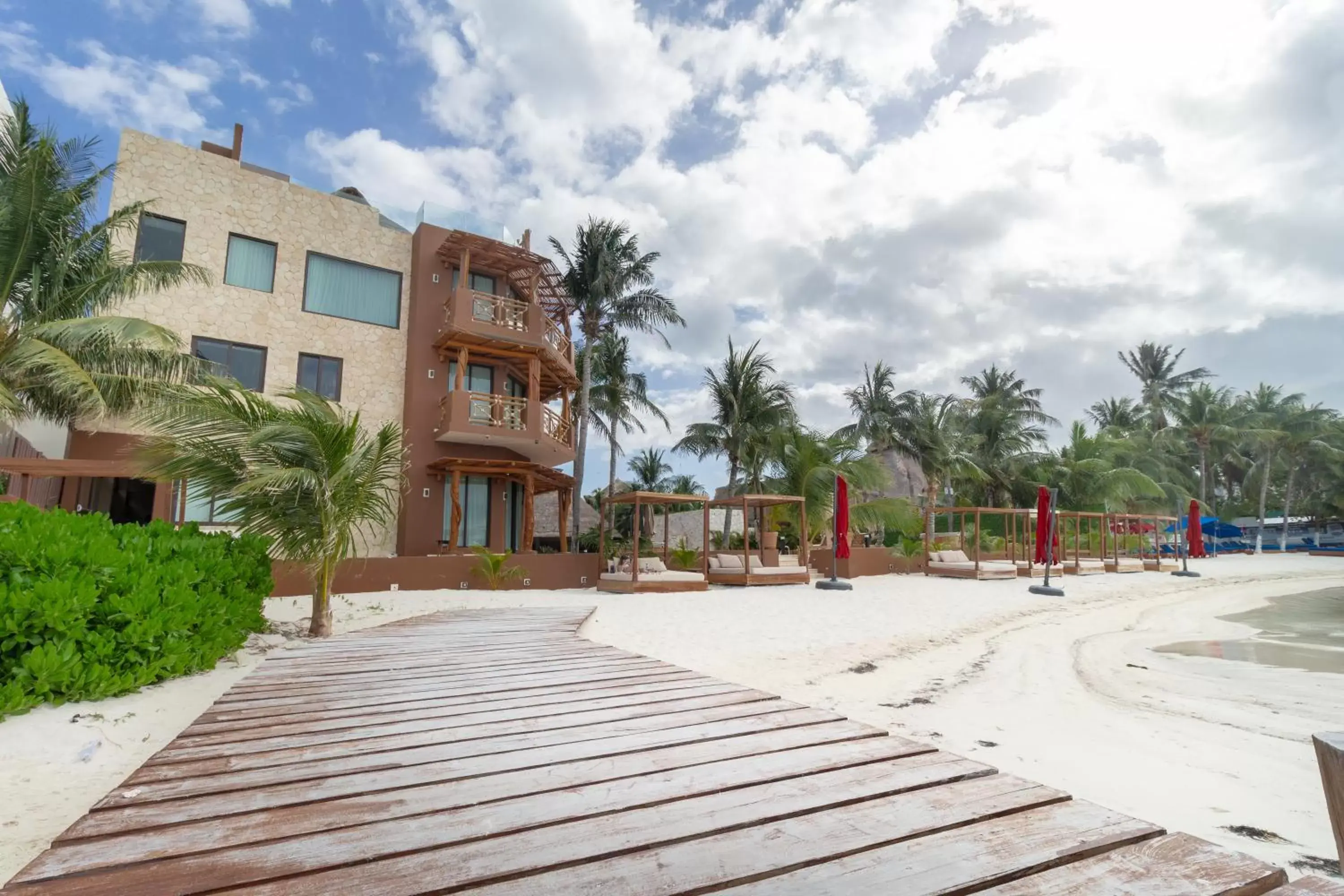 Beach, Property Building in Hotel Beló Isla Mujeres - All Inclusive