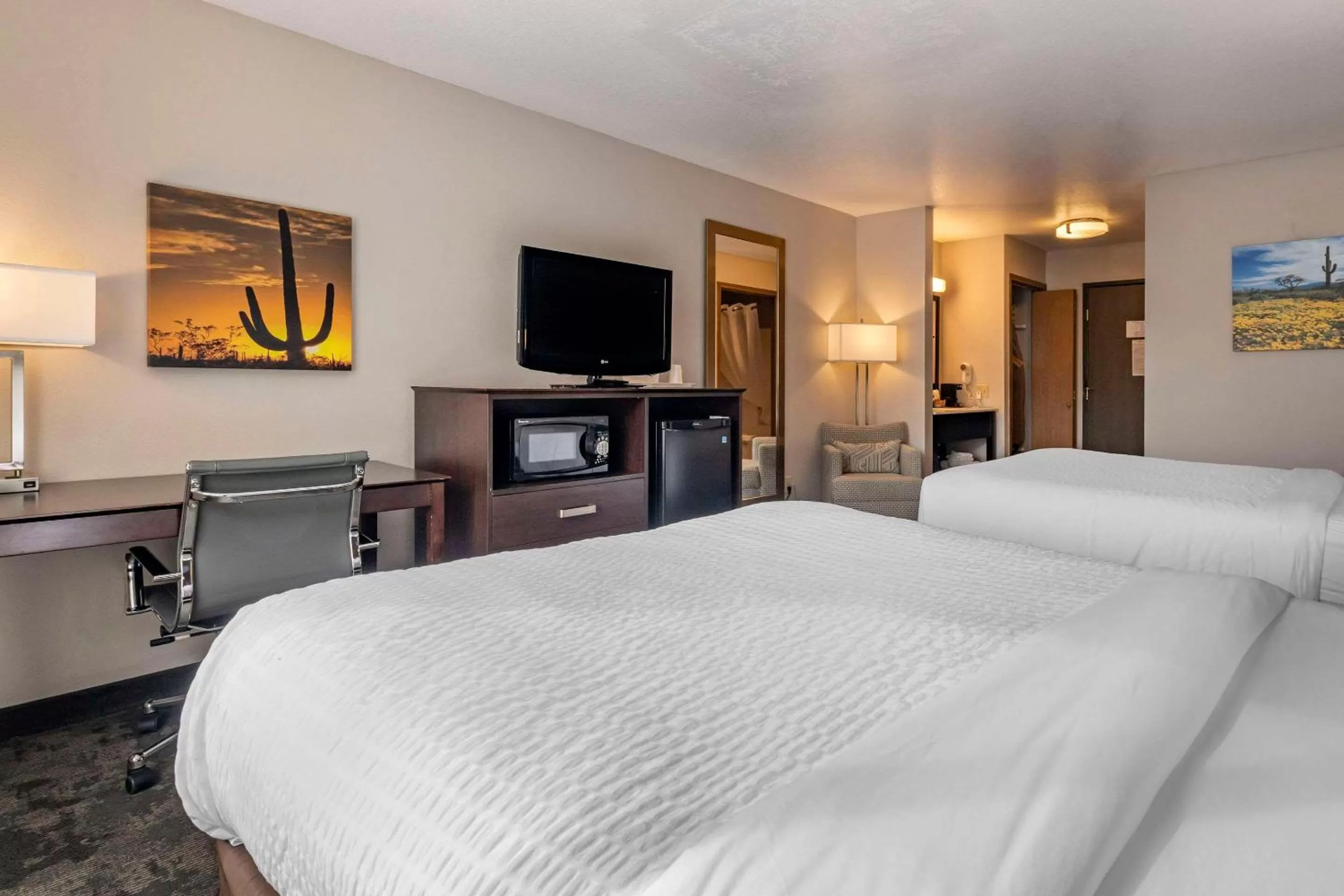 Bedroom in Clarion Inn Kingman I-40 Route 66