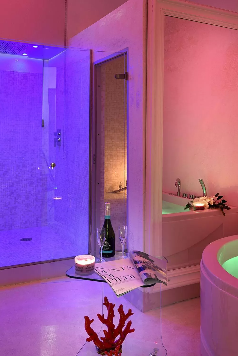 Hot Tub in Barbarella Spa