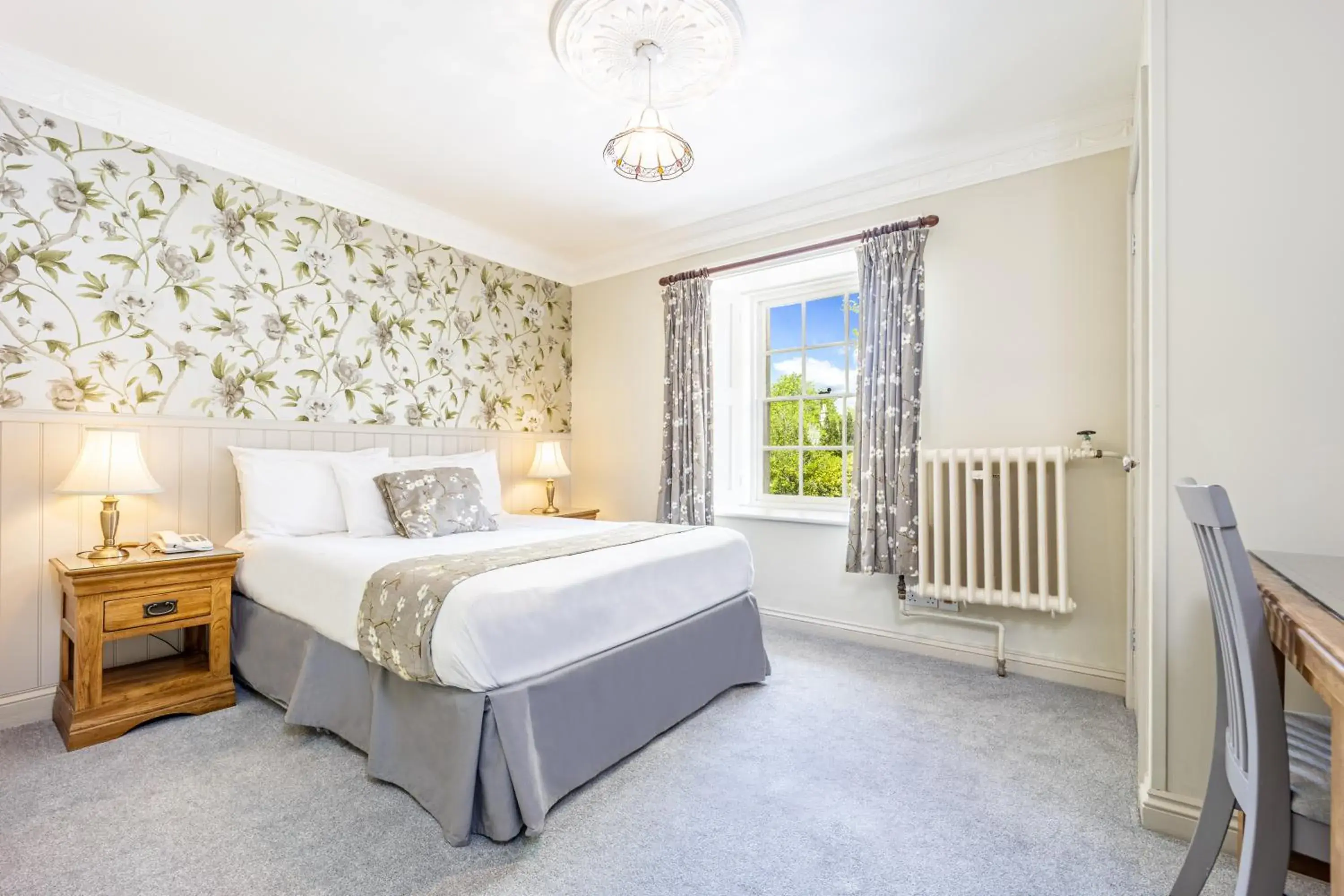 Bedroom in Best Western Leigh Park Hotel