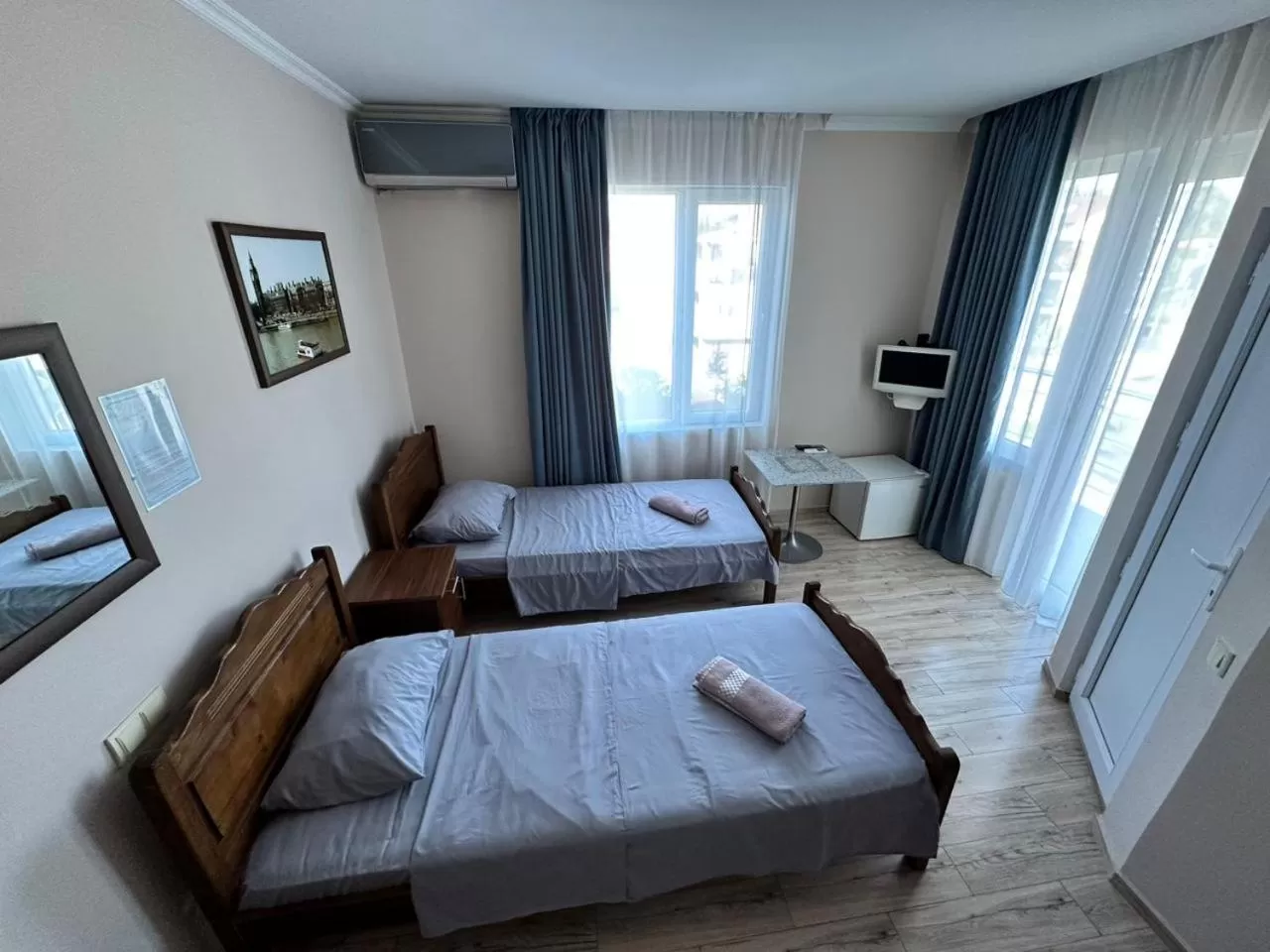 Photo of the whole room, Bed in National+