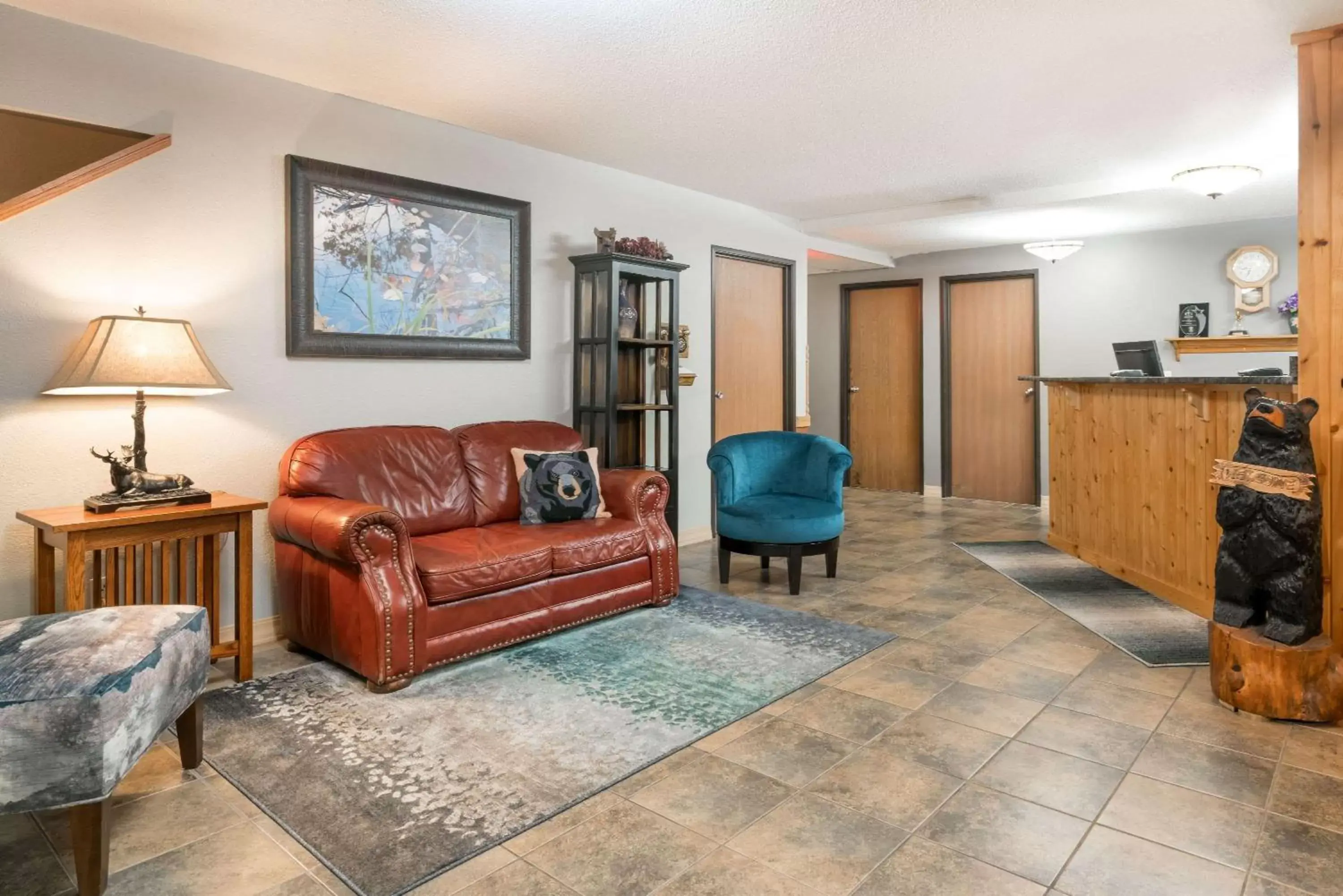 Lobby or reception, Seating Area in Super 8 by Wyndham Baxter/Brainerd Area