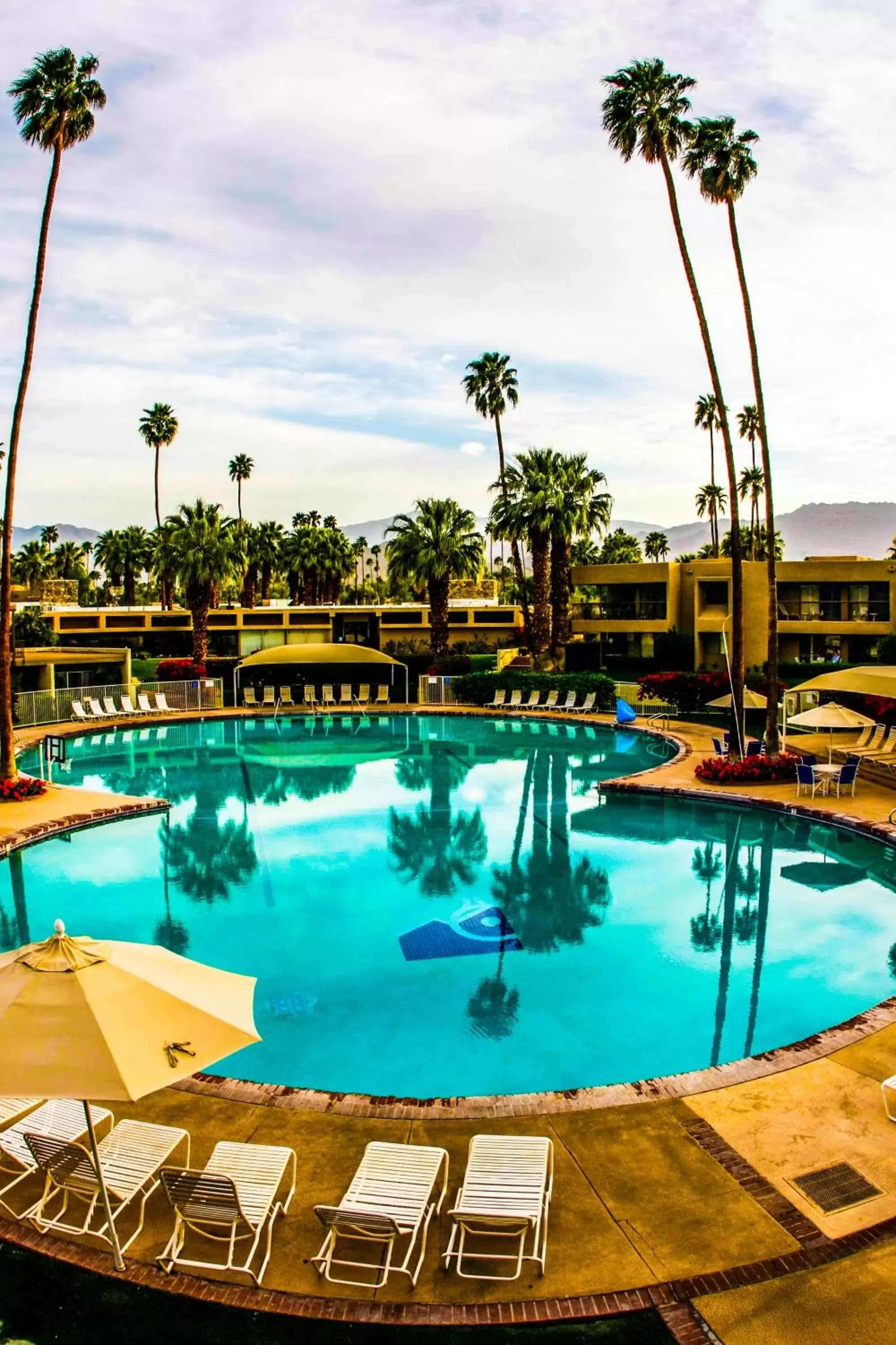 Swimming Pool in Shadow Mountain Resort & Club