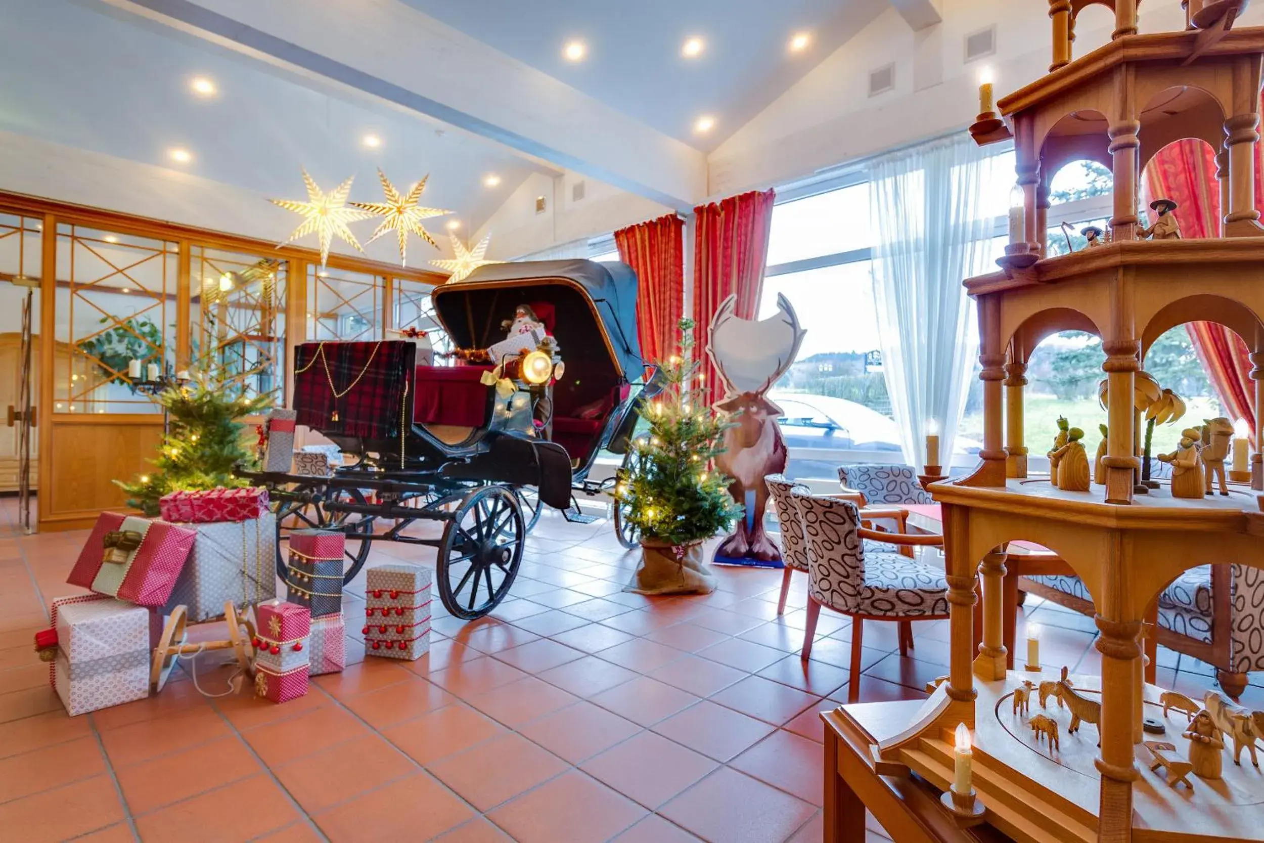 Lobby or reception in Panorama Berghotel Wettiner Hohe