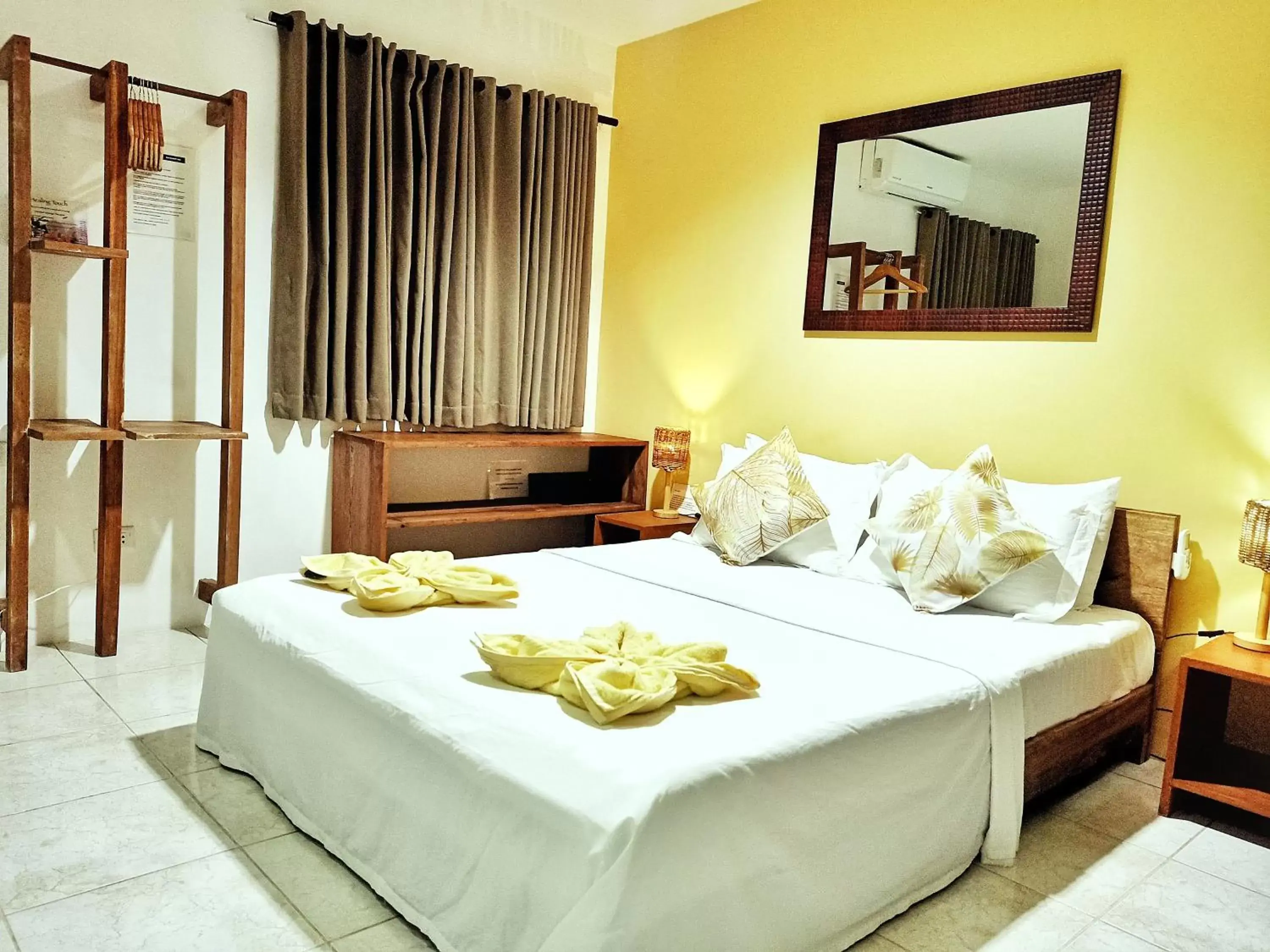 View (from property/room), Bed in Bulskamp Inn View (from property/room), Bed in Bulskamp Inn