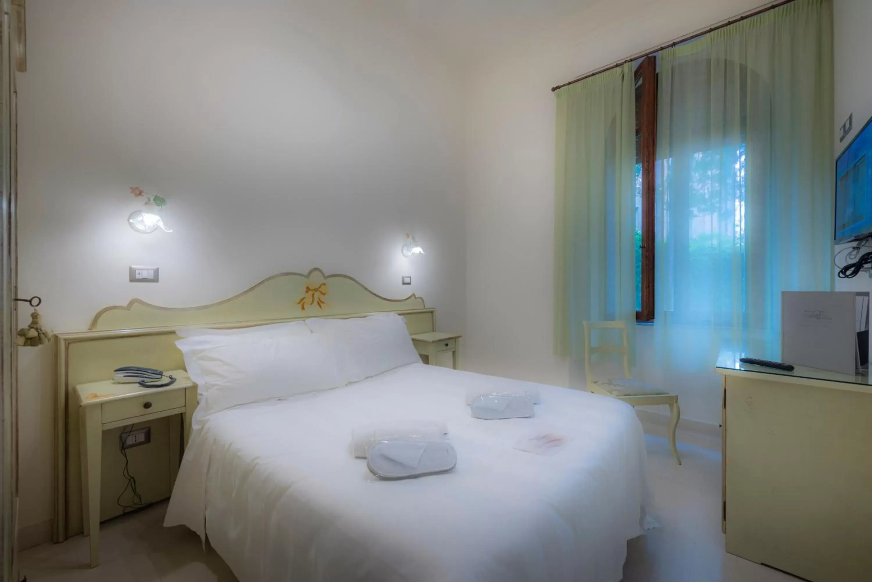 Photo of the whole room, Bed in Villa Elda Boutique Hotel