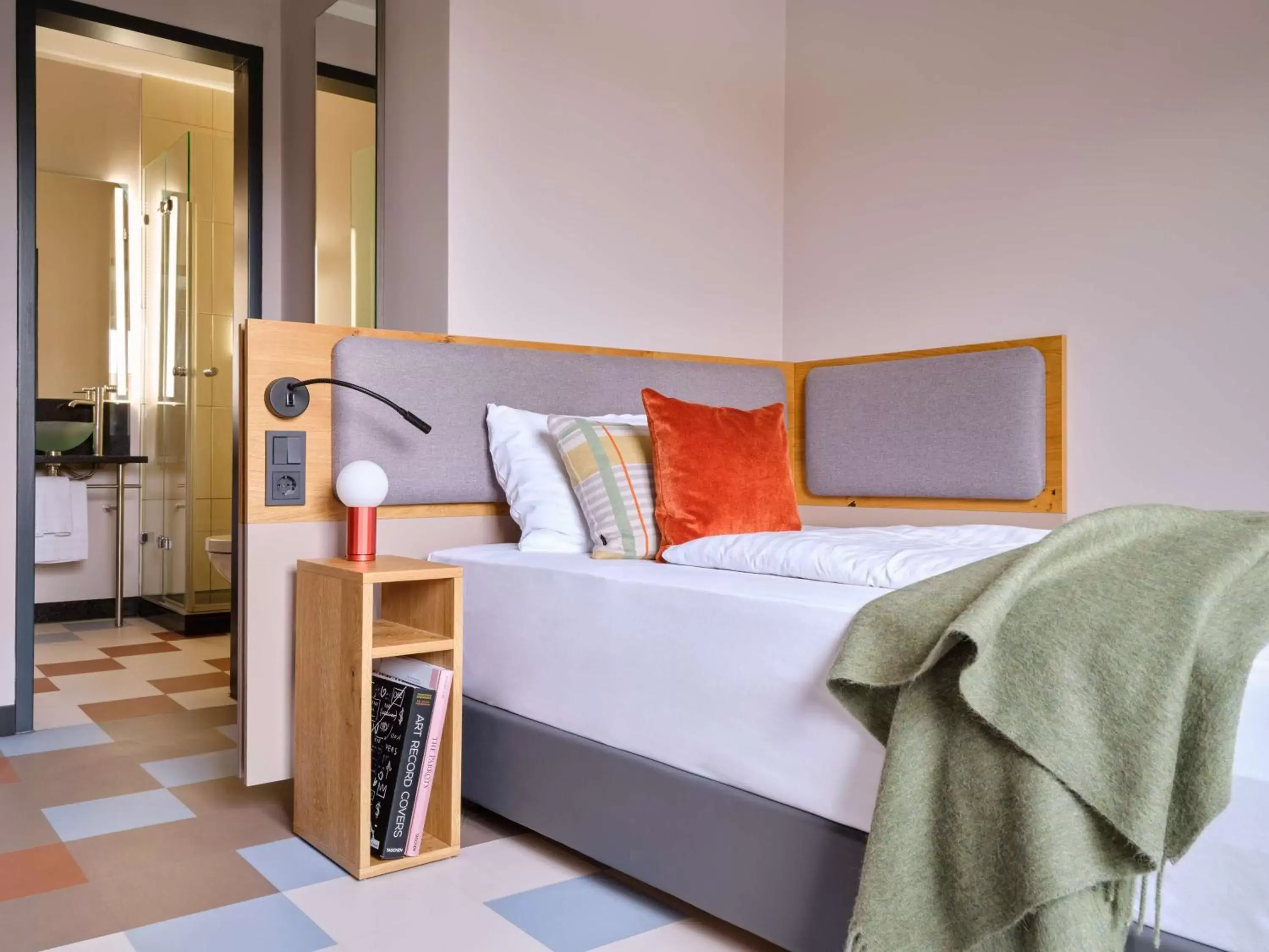 Bedroom, Seating Area in Flemings Hotel München-Schwabing
