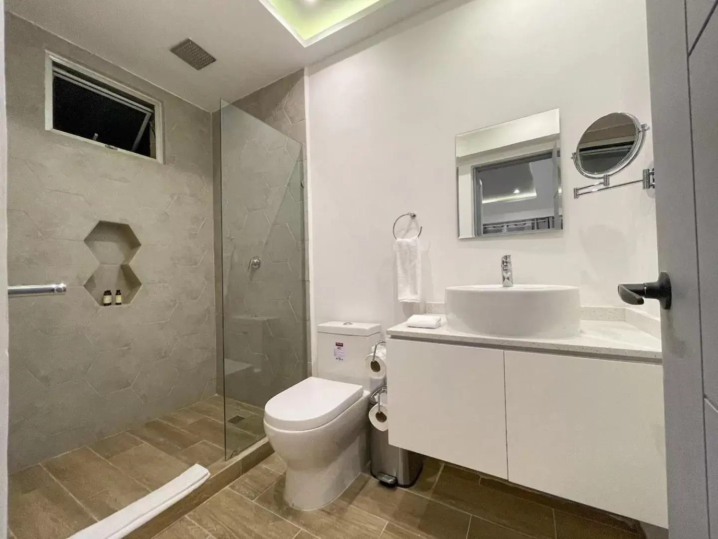 Bathroom in Apartamentos