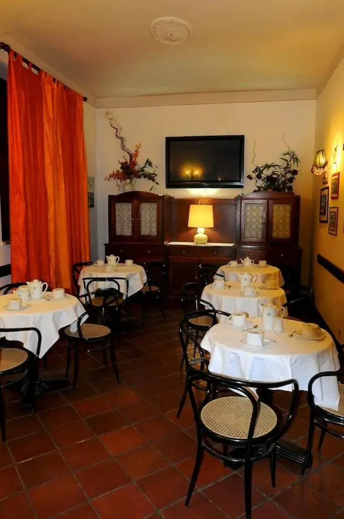Lounge or bar, Restaurant/Places to Eat in Albergo Italia