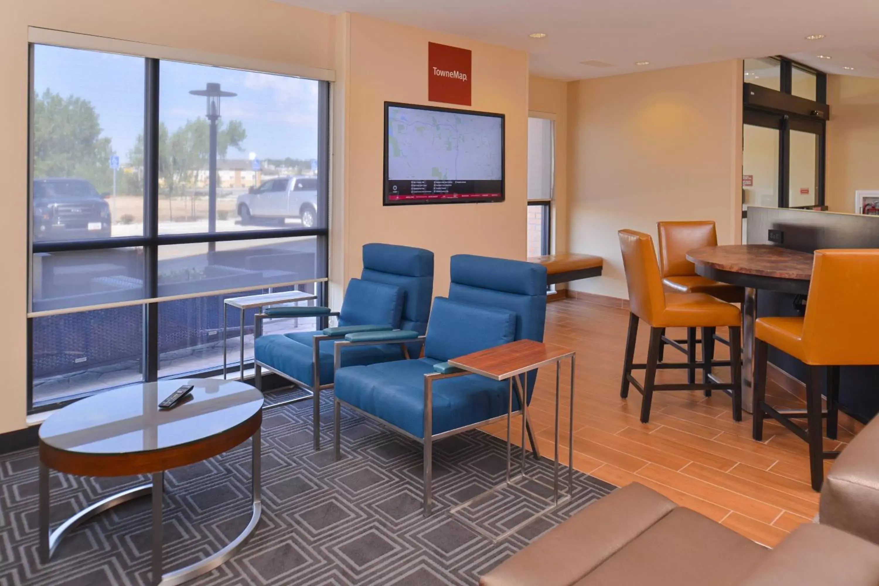 Location, Seating Area in TownePlace Suites by Marriott Gillette
