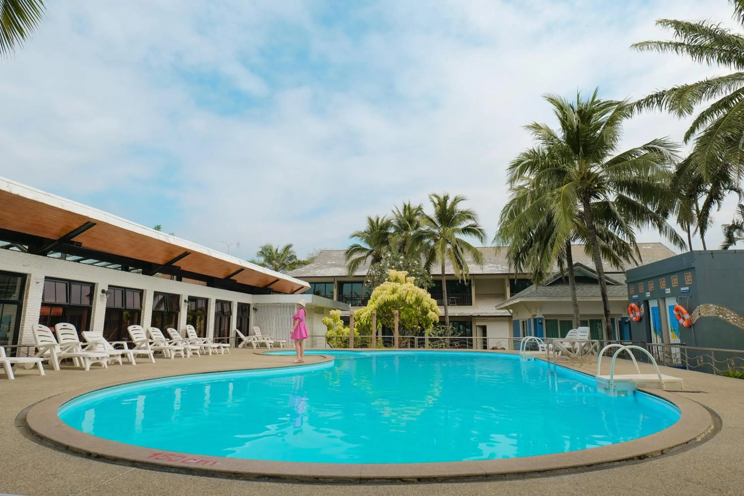 , Swimming Pool in Chaolao Tosang Beach Hotel