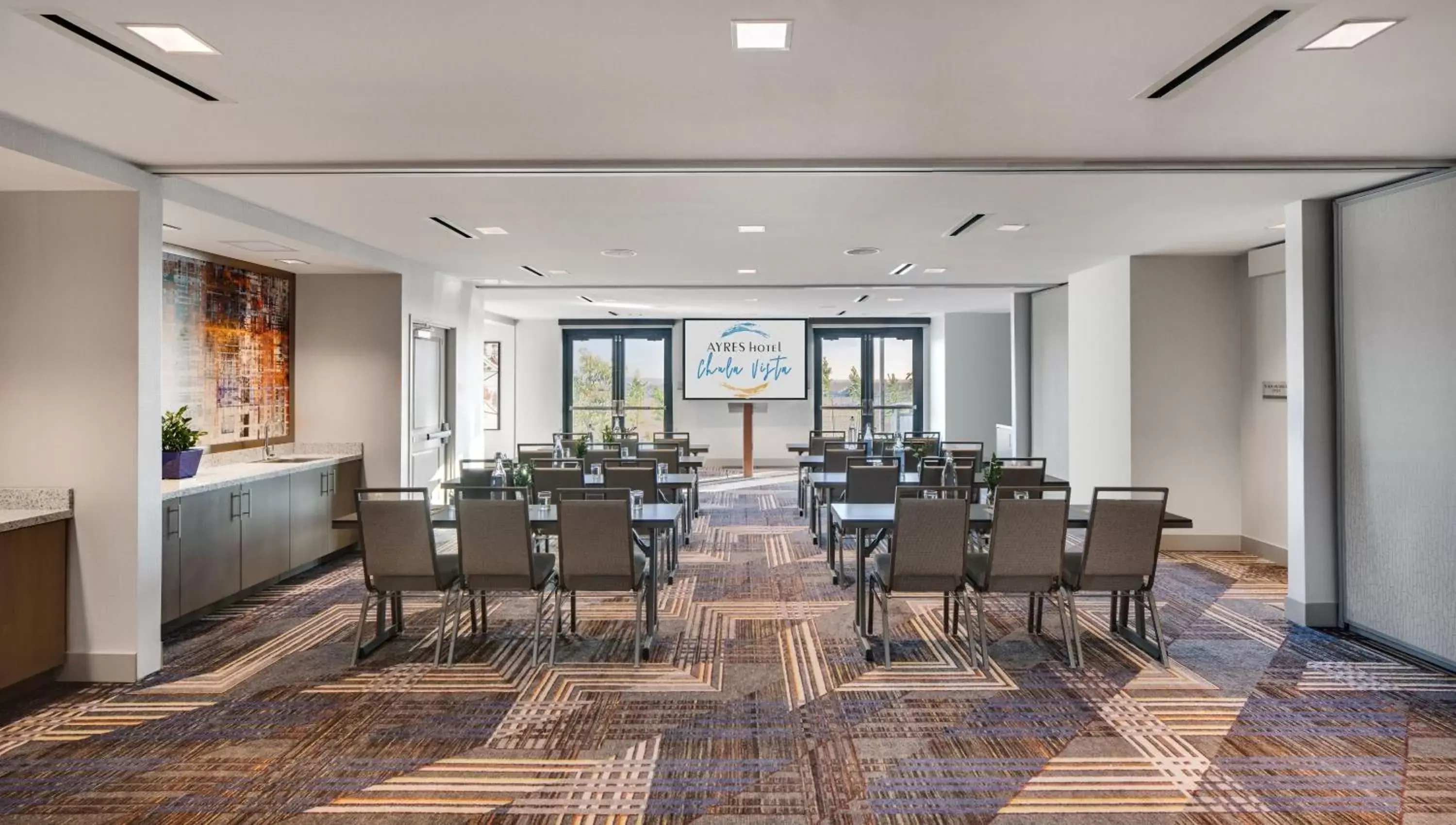 Business facilities, Restaurant/Places to Eat in Ayres Hotel San Diego South - Chula Vista