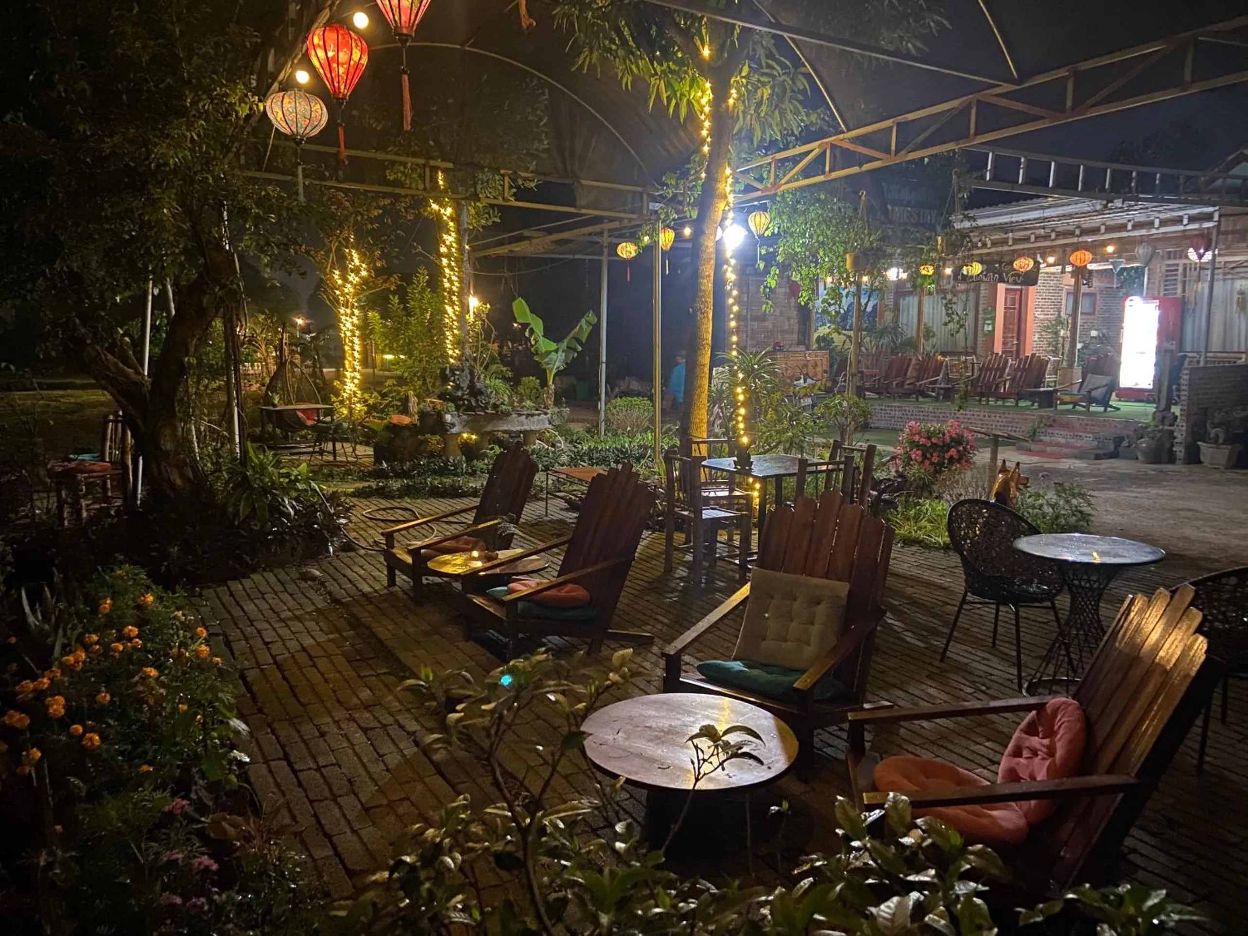 Restaurant/Places to Eat in Tam Coc Mountain View Homestay