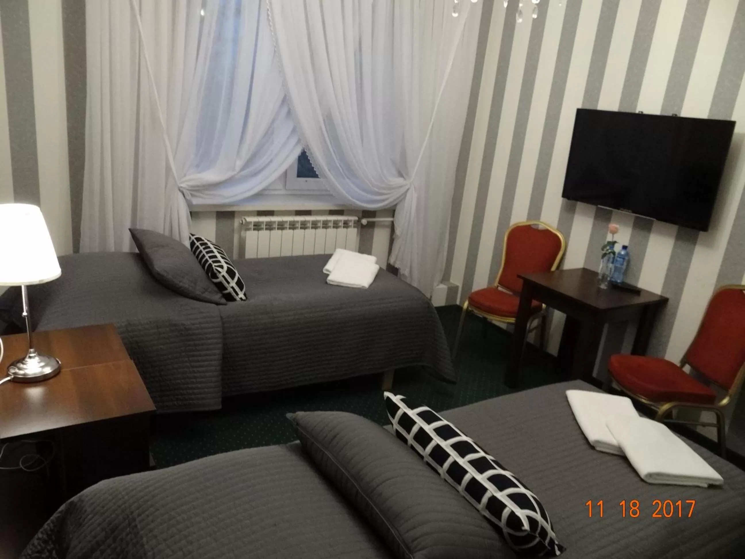 Photo of the whole room in "Arkadia"