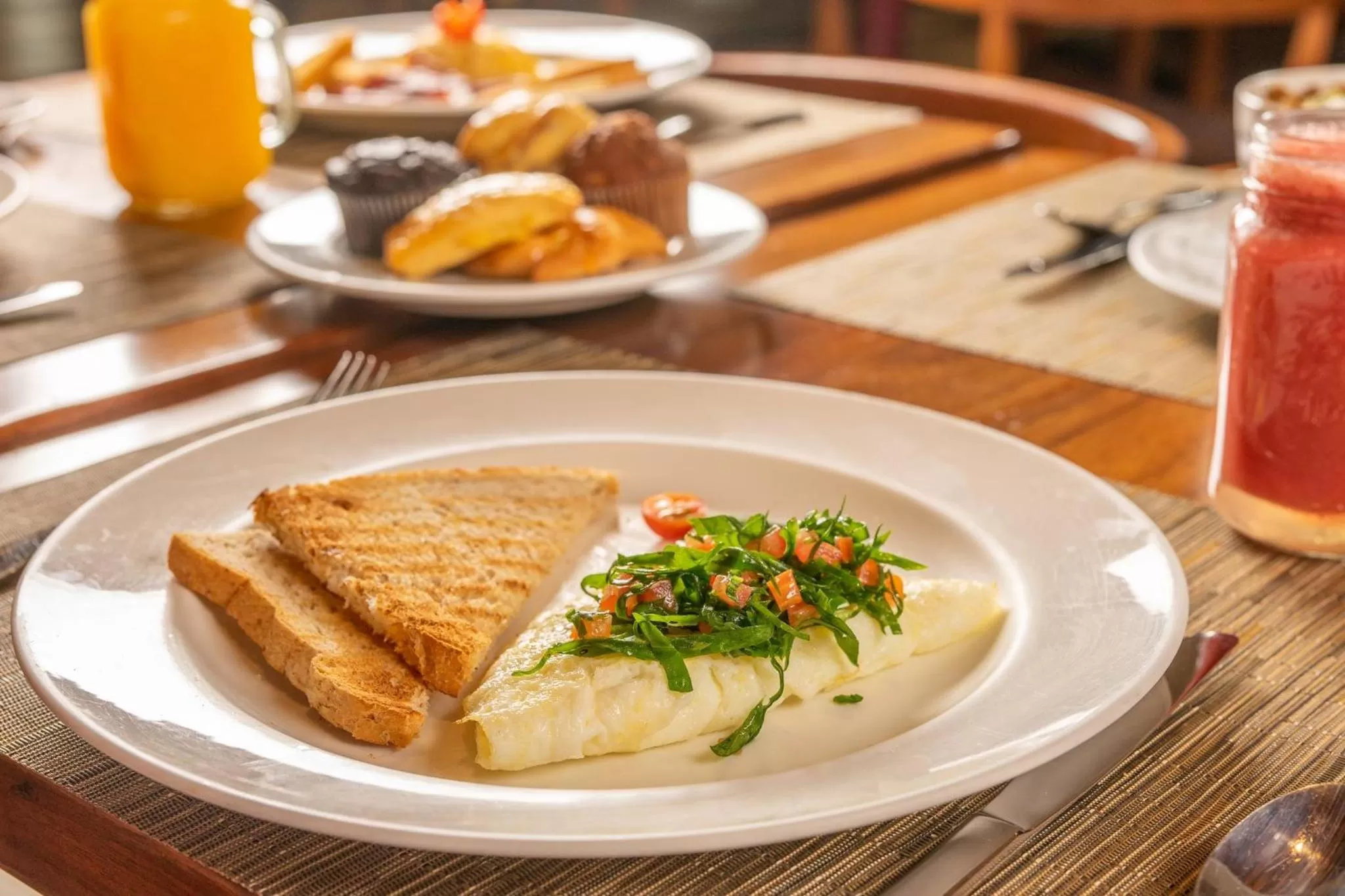 Breakfast in InterContinental Tegucigalpa at Multiplaza Mall by IHG