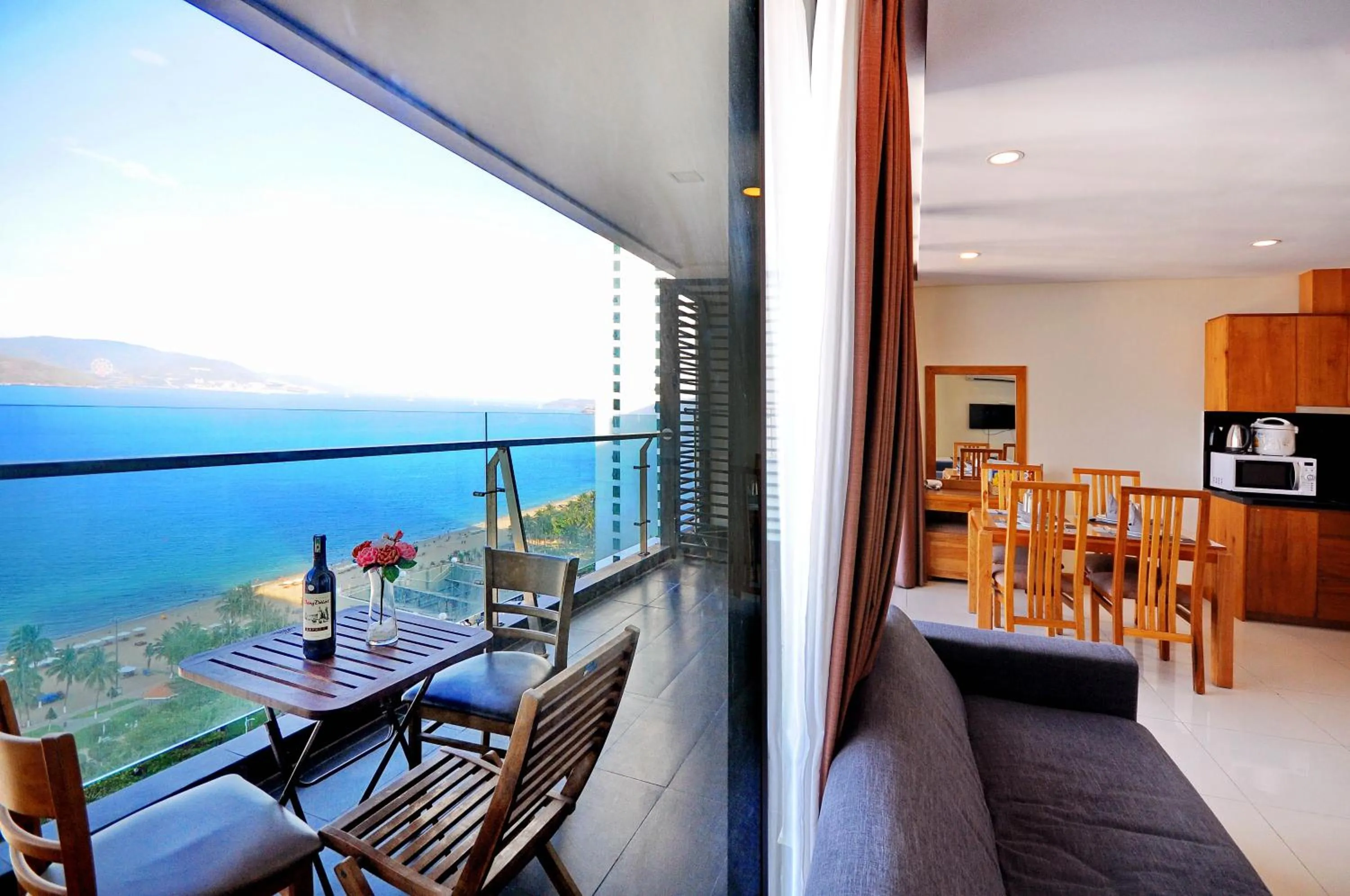 Holi Beach Hotel & Apartments