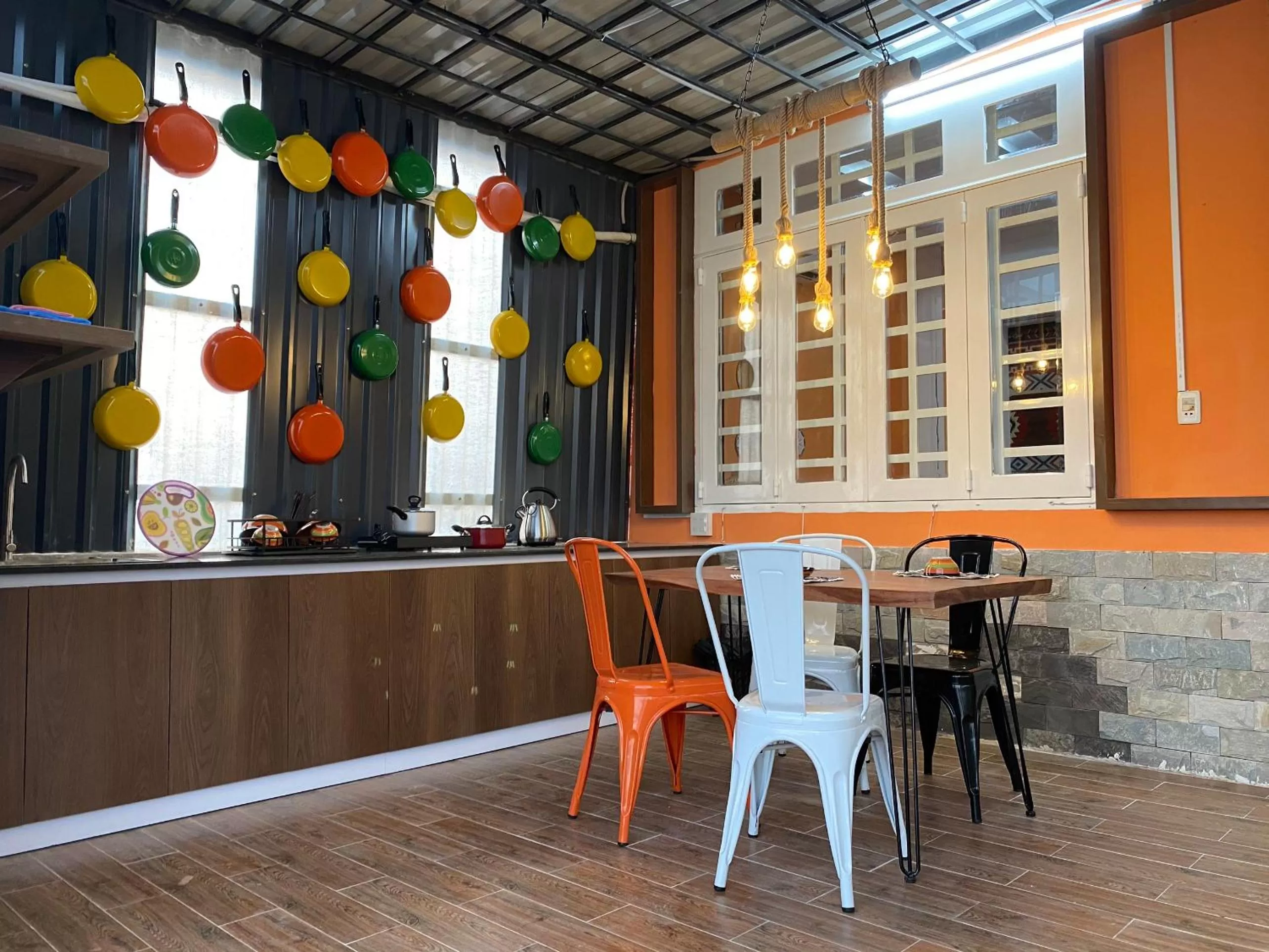 Emerald Boutique Stay 2