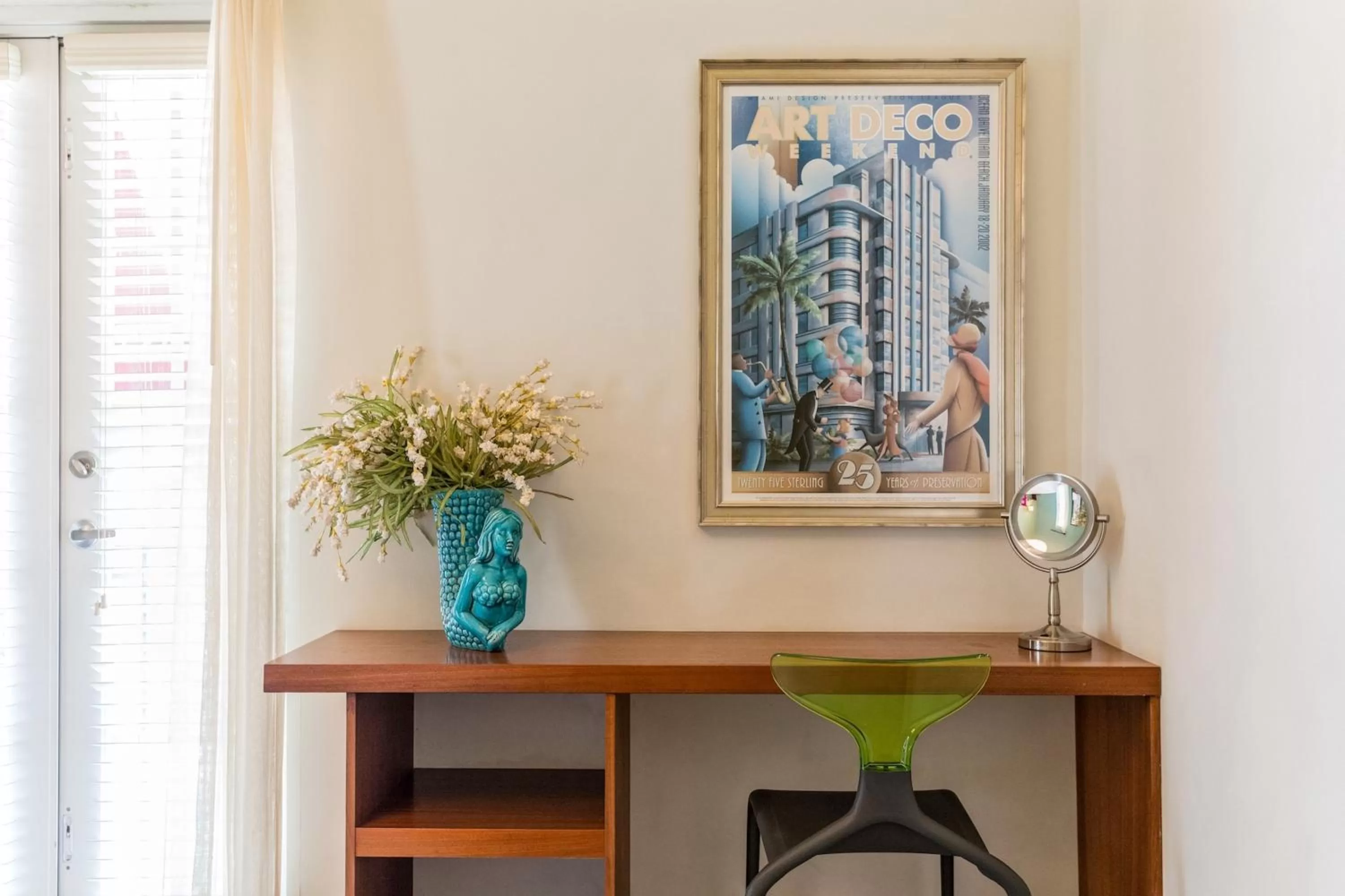 Seating area in Kasa El Paseo Miami Beach