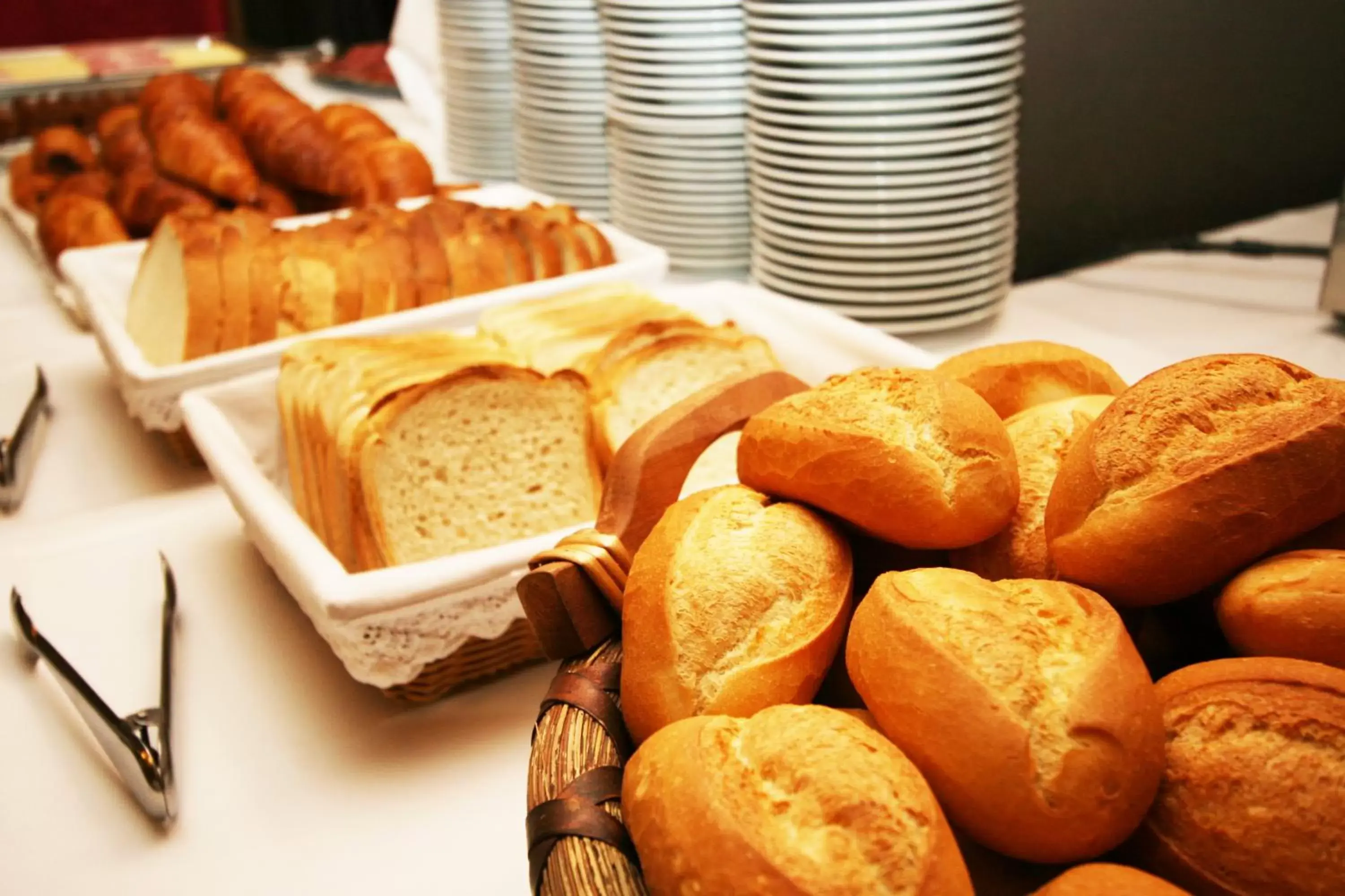 Breakfast, Food in Hotel Pyrénées
